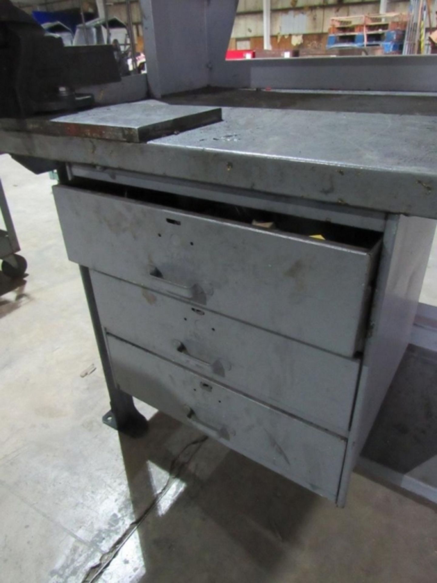 Work Bench- ***Located in Chattanooga TN*** MFR - Unknown 4" Record Table Vise 6' x 2'4" 3' Tall - Image 9 of 10