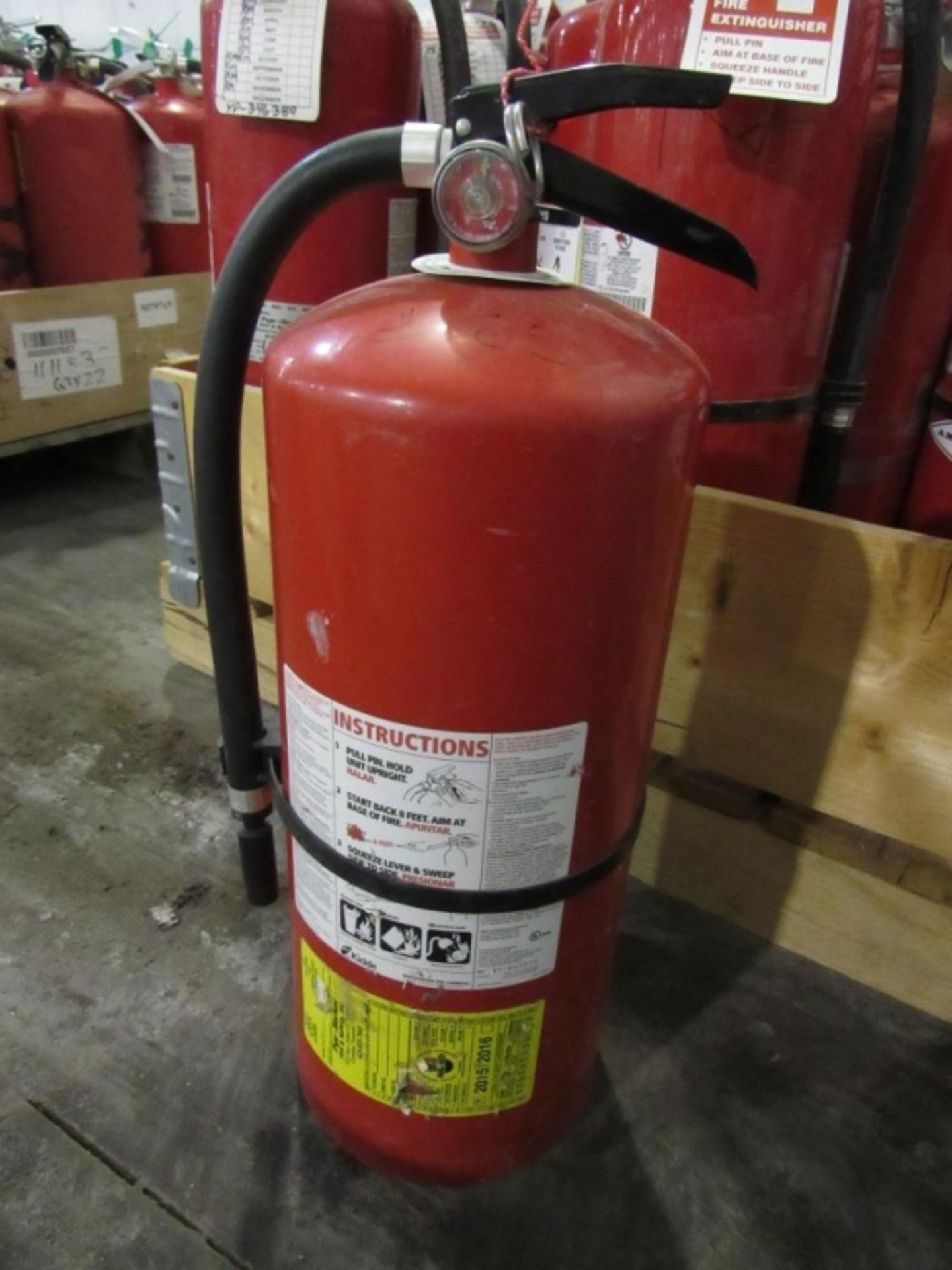 (qty - 29) Fire Extinguishers- ***Located in Cleveland, TN*** MFR's - Amerex, Dilling, Ansul 28 lbs - Image 5 of 7