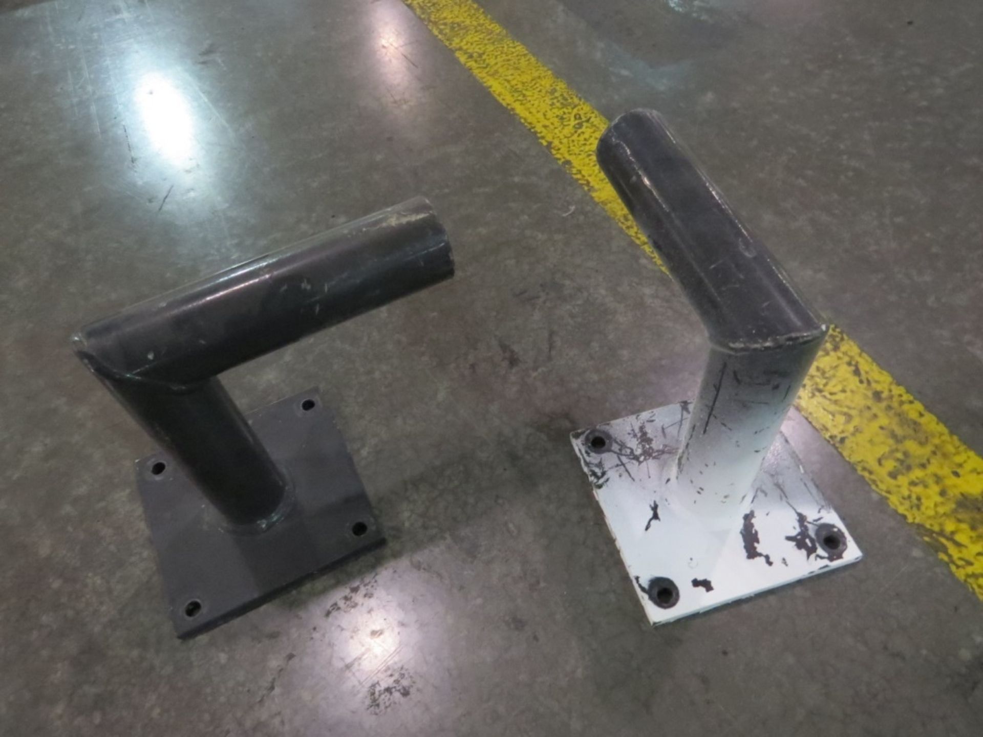 (approx qty - 60) Right Angle Mount Brackets- ***Located in Cleveland, TN*** MFR - RAB 8" x 8-1/2"