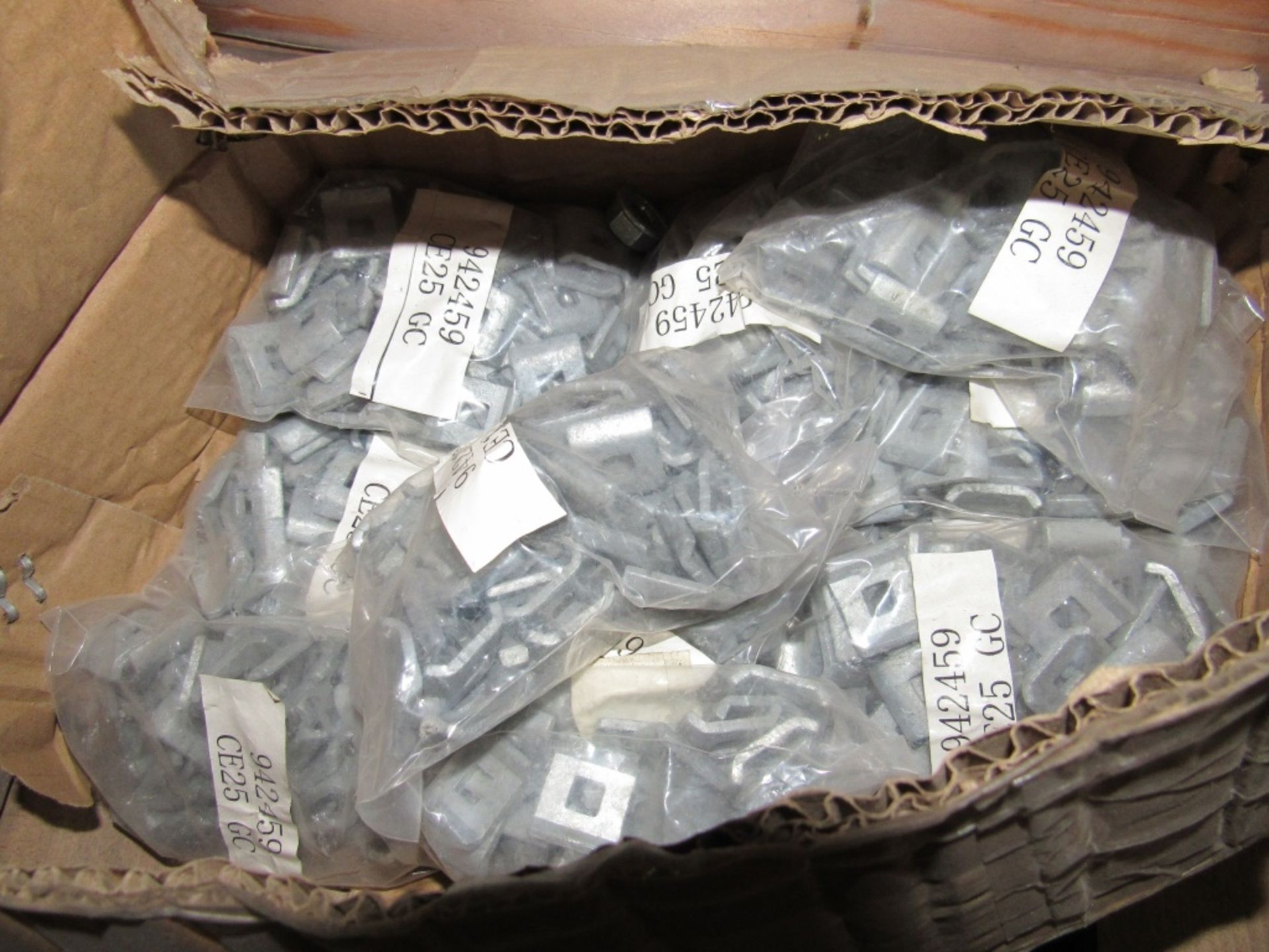 Assorted Washers- ***Located in Cleveland, TN*** MFR - Acroba (approx 2,000) Washers 2" - Image 7 of 7