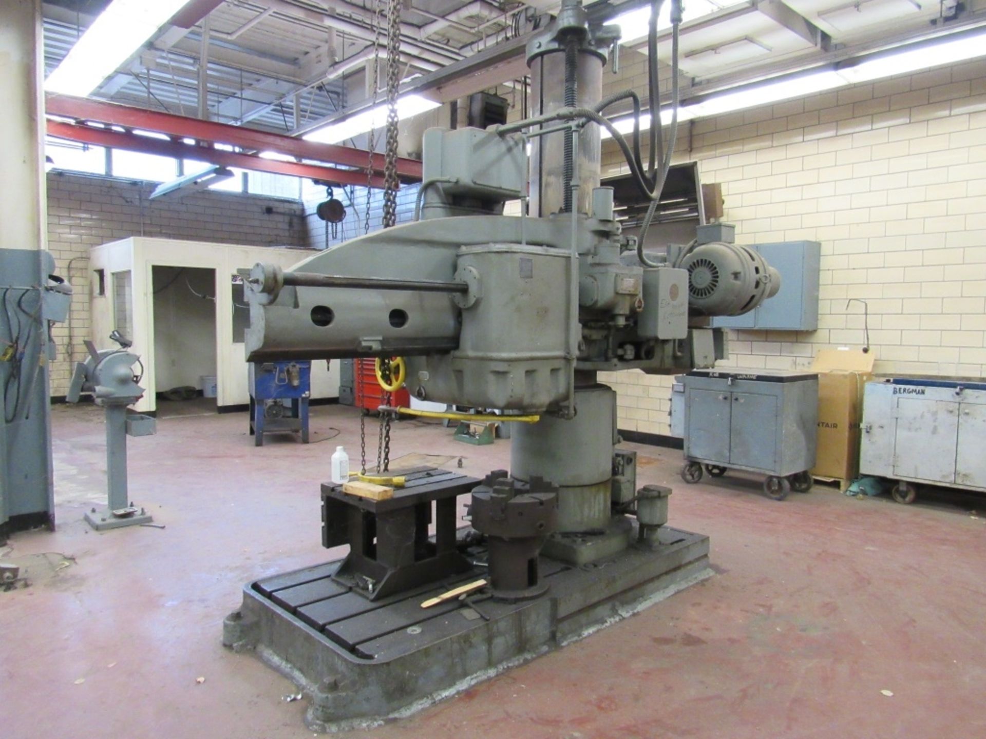 Carlton Radial Arm Drill- Model - Unmarked Serial - Unmarked Rigging Fee - $750.00 4' Arm 15" Col - Image 2 of 25