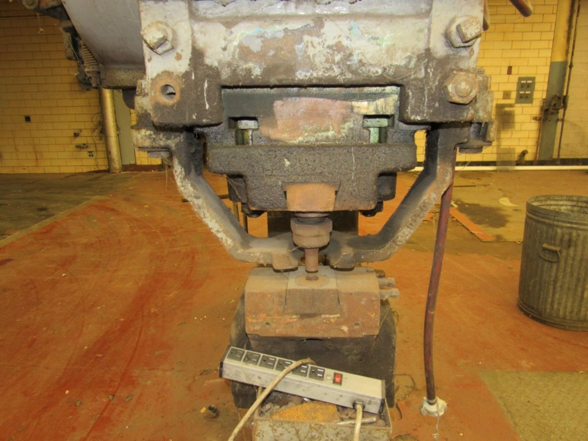 Kling Shear, Punch and Coper- Model - Unmarked Serial - 459017 Rigging Fee - $750.00 - Image 2 of 17