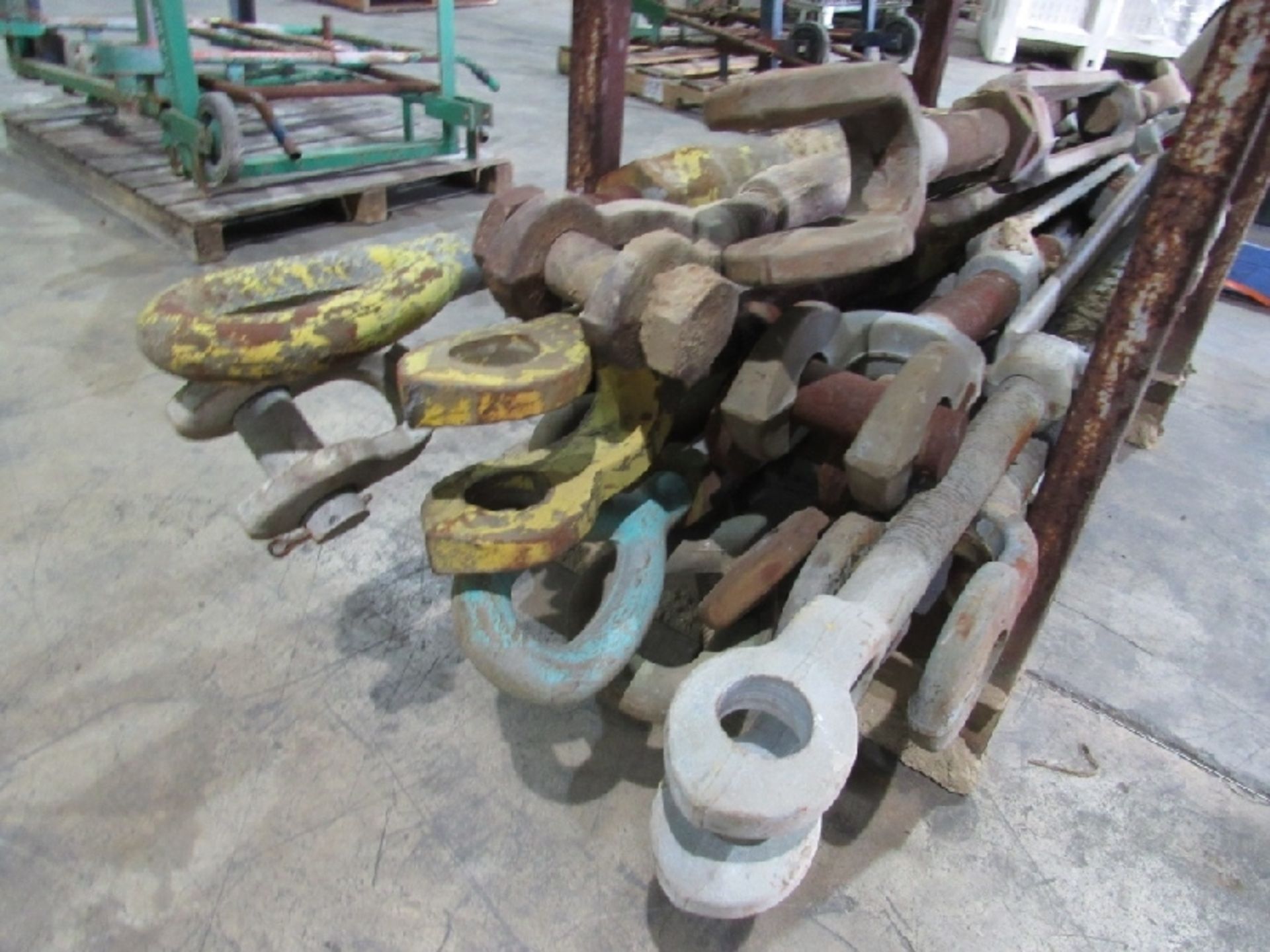 (approx qty - 20) Turnbuckles and Rack- ***Located in Chattanooga, TN*** MFR - Unknown Sizes Range - Bild 8 aus 8