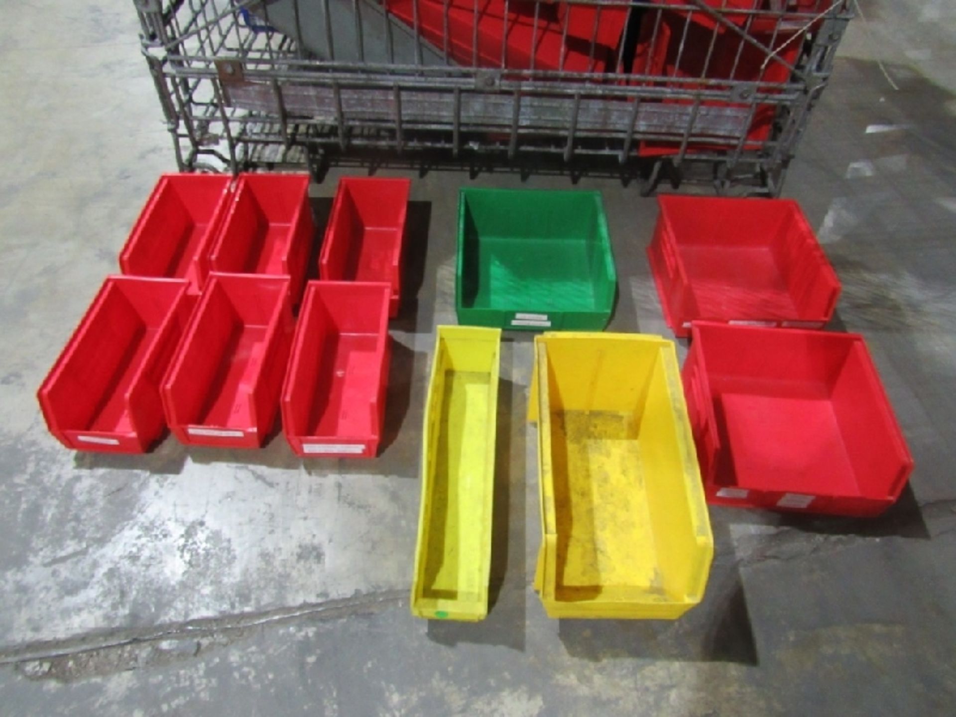 (approx qty - 300) Organizational Bins- ***Located in Chattanooga, TN*** MFR - Unknown Sizes Range - Image 6 of 7