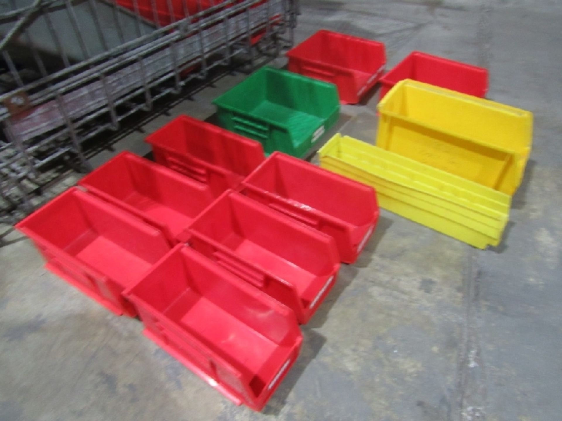 (approx qty - 300) Organizational Bins- ***Located in Chattanooga, TN*** MFR - Unknown Sizes Range - Image 7 of 7