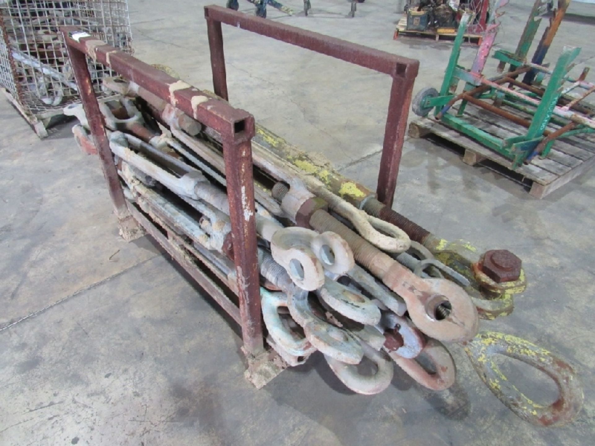 (approx qty - 20) Turnbuckles and Rack- ***Located in Chattanooga, TN*** MFR - Unknown Sizes Range - Bild 6 aus 8
