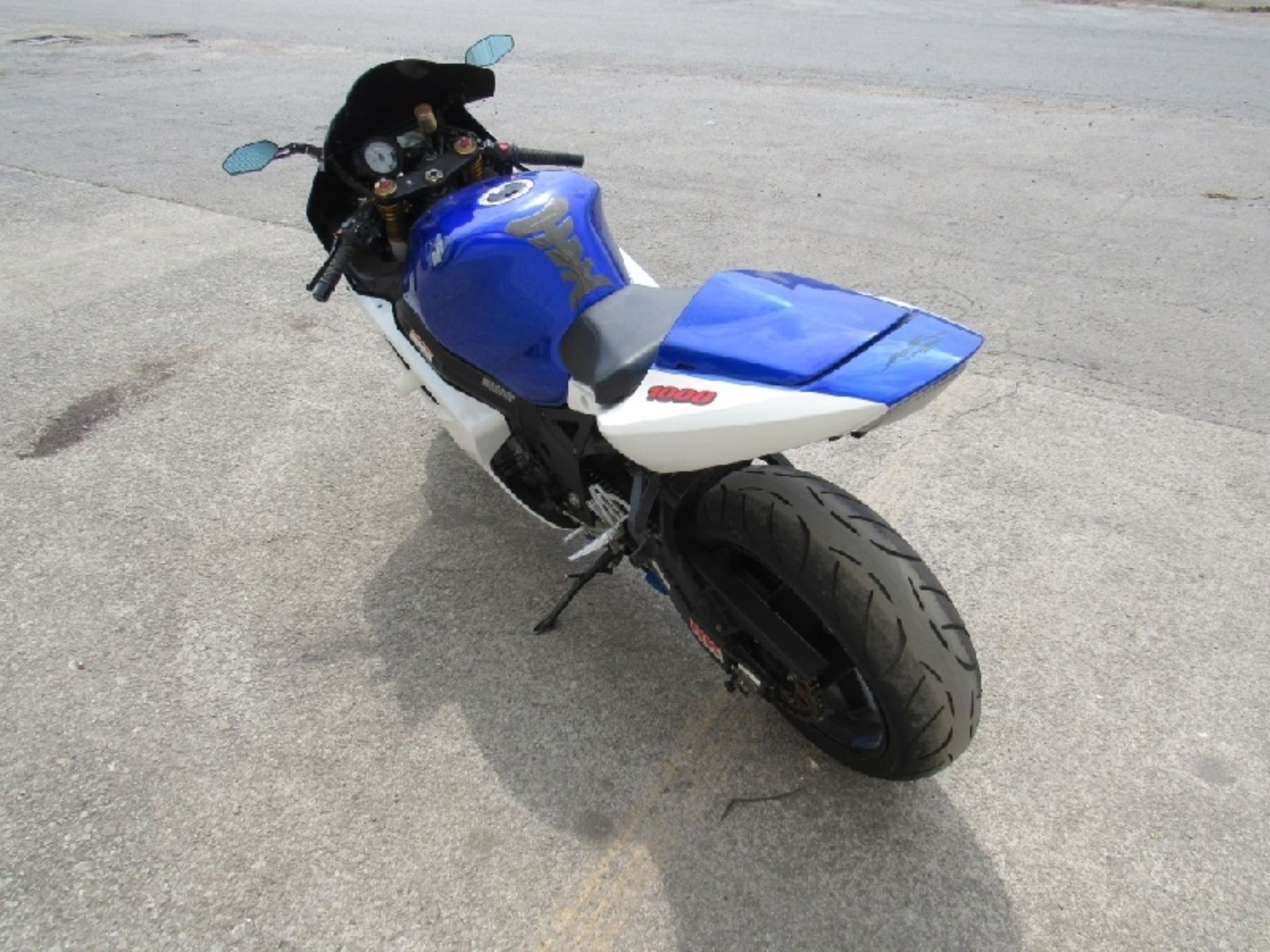 2003 Suzuki GSXR 1000 Location: Chattanooga TN Year: 2003 Make: Suzuki Model: GSXR 1000 VIN: - Image 5 of 25