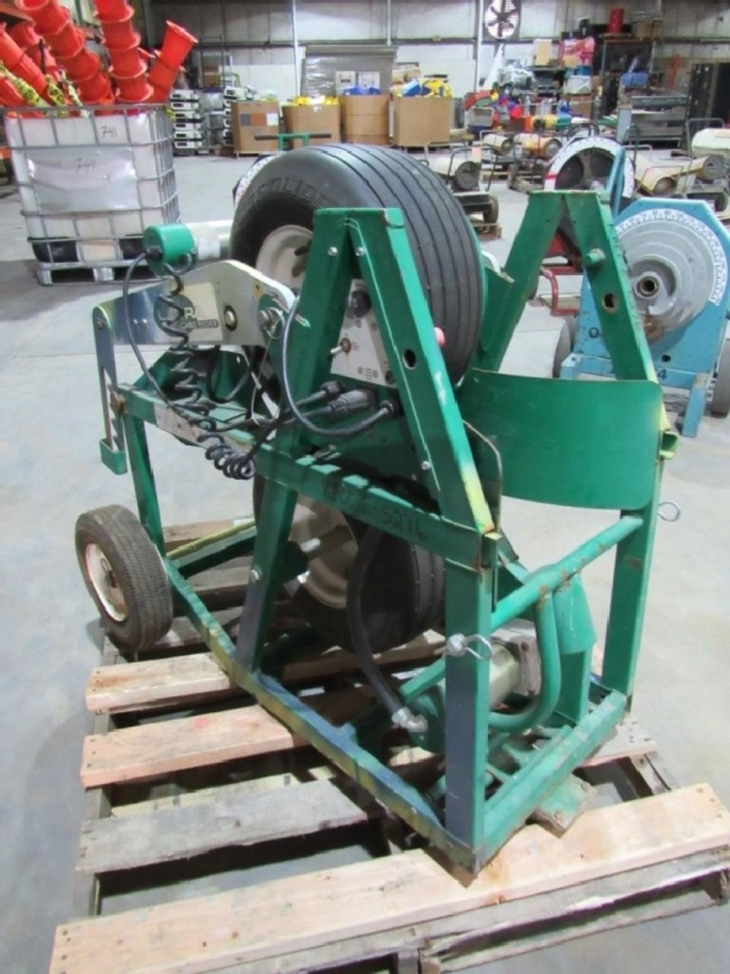 Ultra Cable Feeder- ***Located in Chattanooga TN*** MFR - Greenlee Model - 6810 120 VAC 4 Amps 50/60 - Bild 4 aus 13
