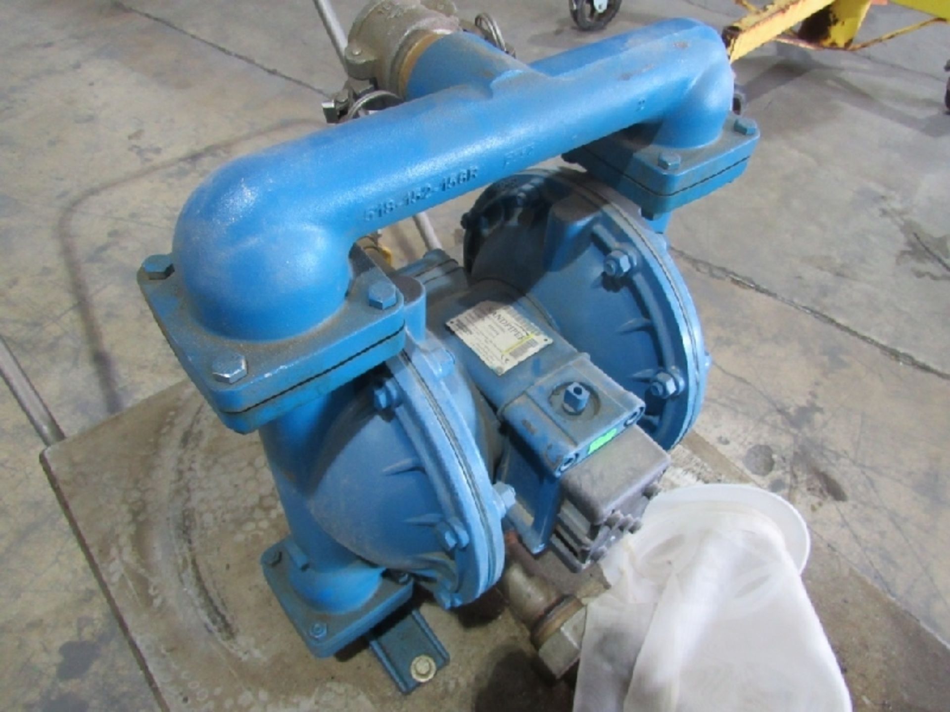 Pump and Filter Mounted Cart- ***Located in Chattanooga, TN*** (1) Sandpiper Pump MFR - Sandpiper ( - Image 5 of 8