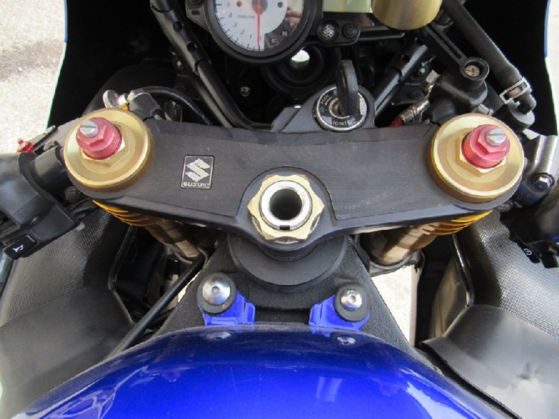 2003 Suzuki GSXR 1000 Location: Chattanooga TN Year: 2003 Make: Suzuki Model: GSXR 1000 VIN: - Image 15 of 25