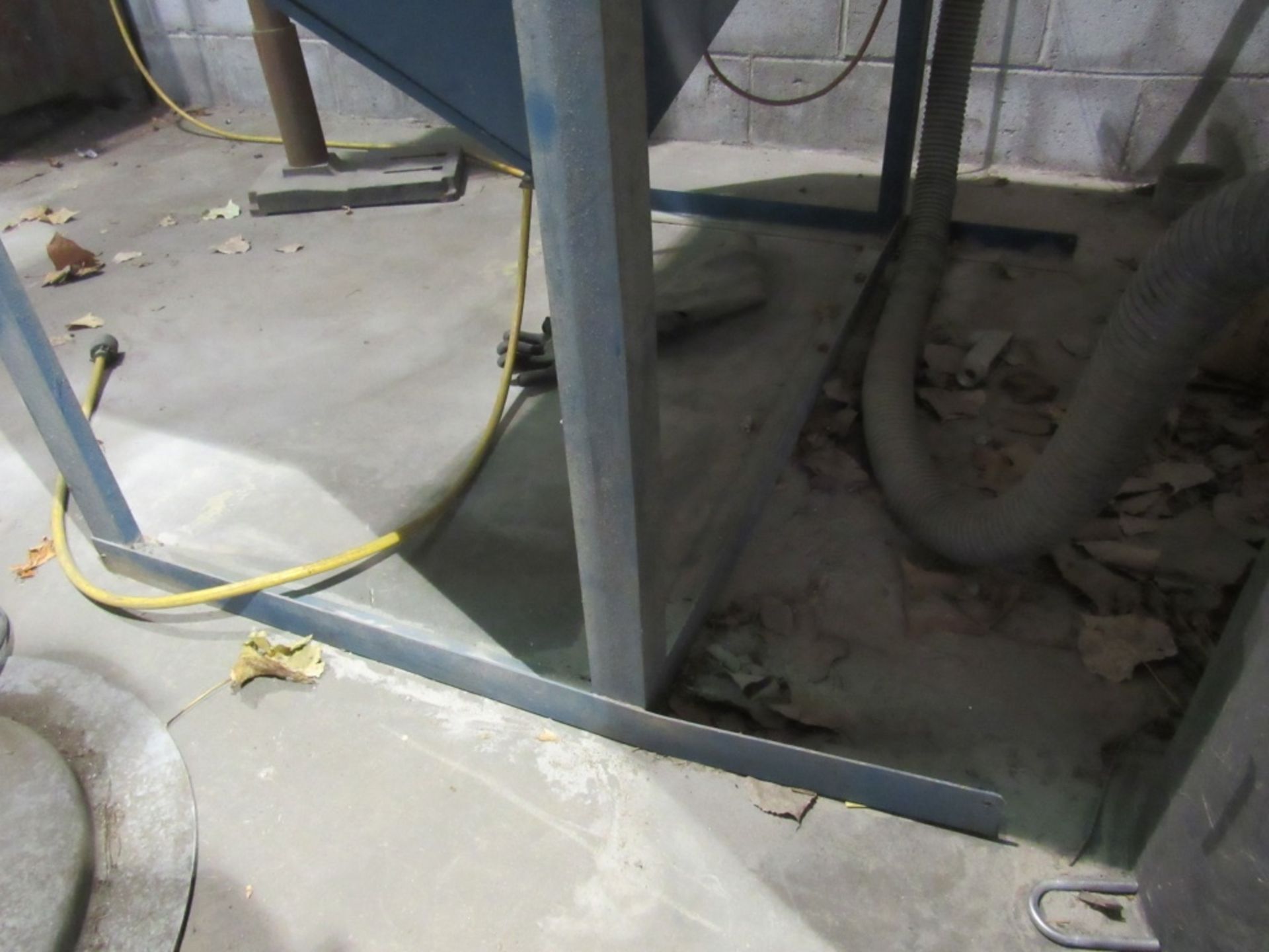 Cyclone Sand Blast Cabinet- - Image 6 of 7