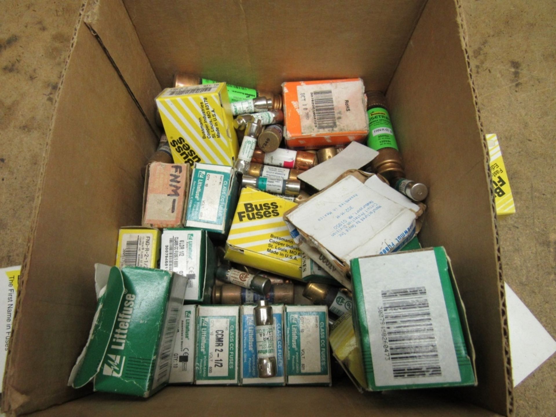 Box of Fuses- - Image 4 of 4