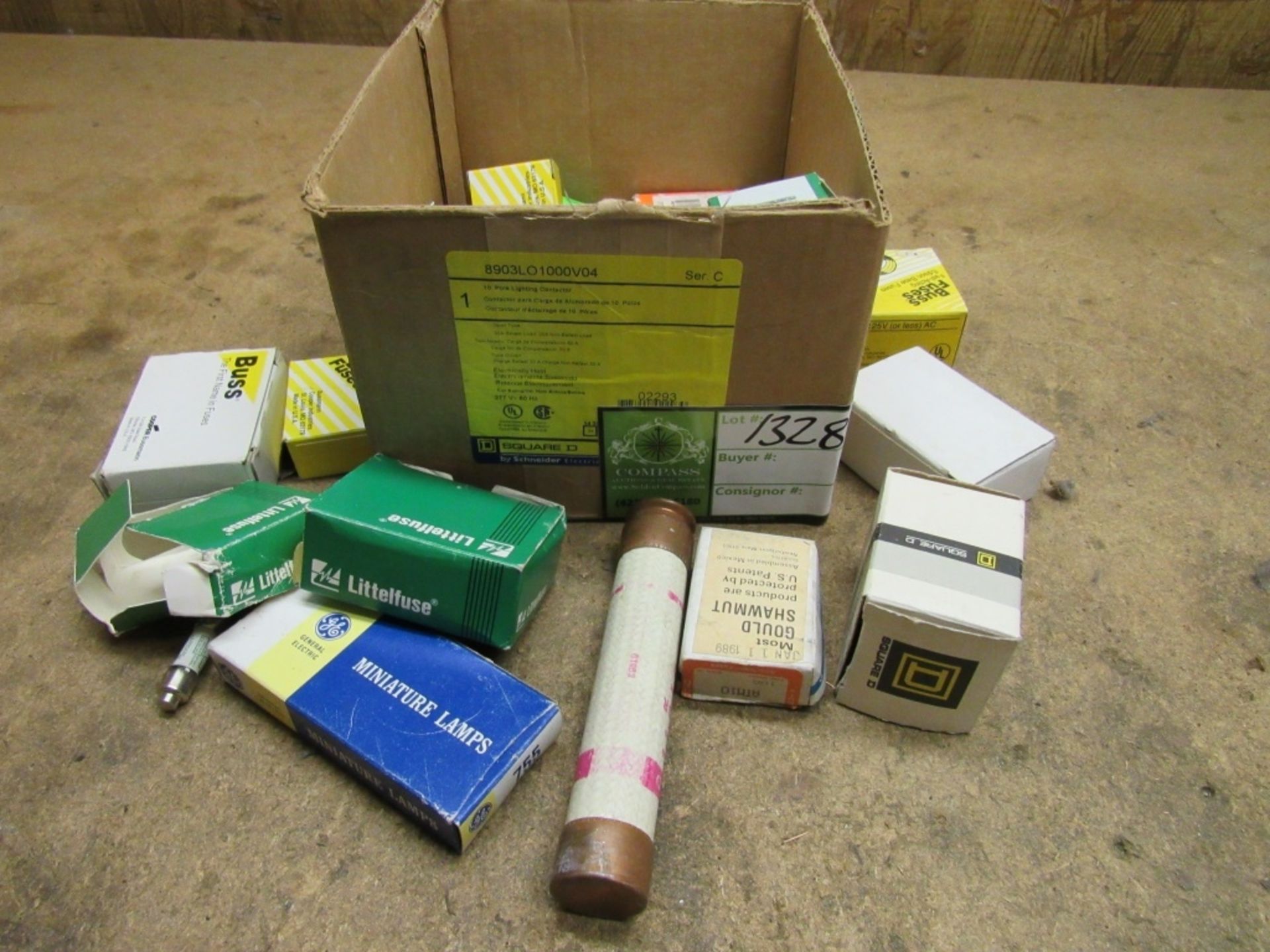 Box of Fuses- - Image 3 of 4