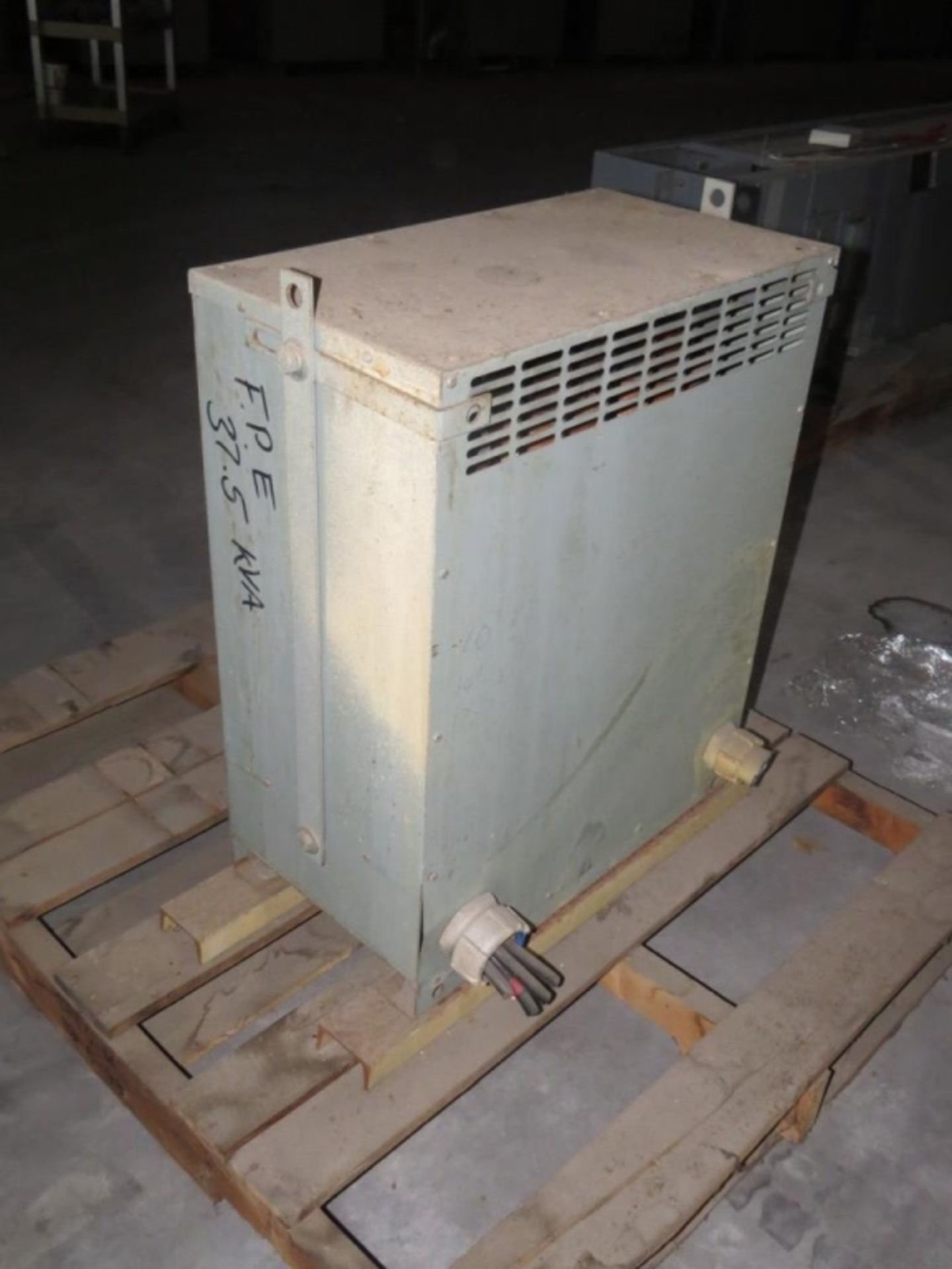 Federal Pacific 30 KVA Transformer- - Bild 2 aus 4