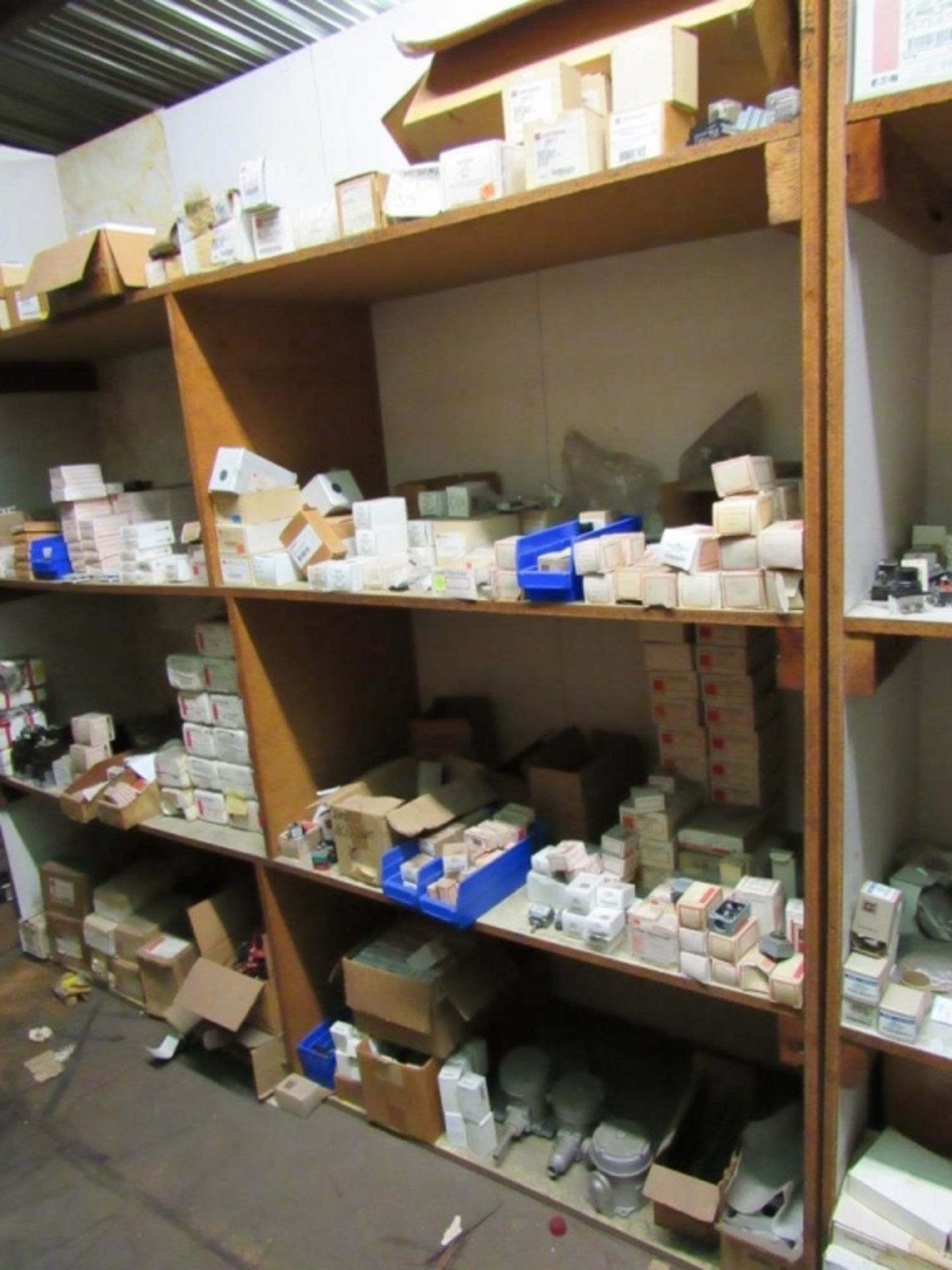 Shelving Units and Contents- - Image 19 of 34