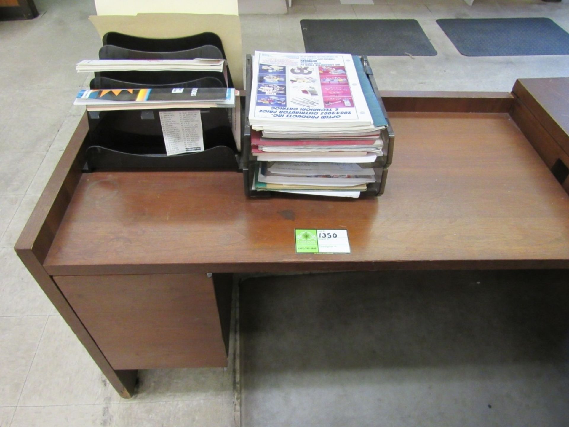 L Shaped Desk, Contents, and Chair- - Image 4 of 5