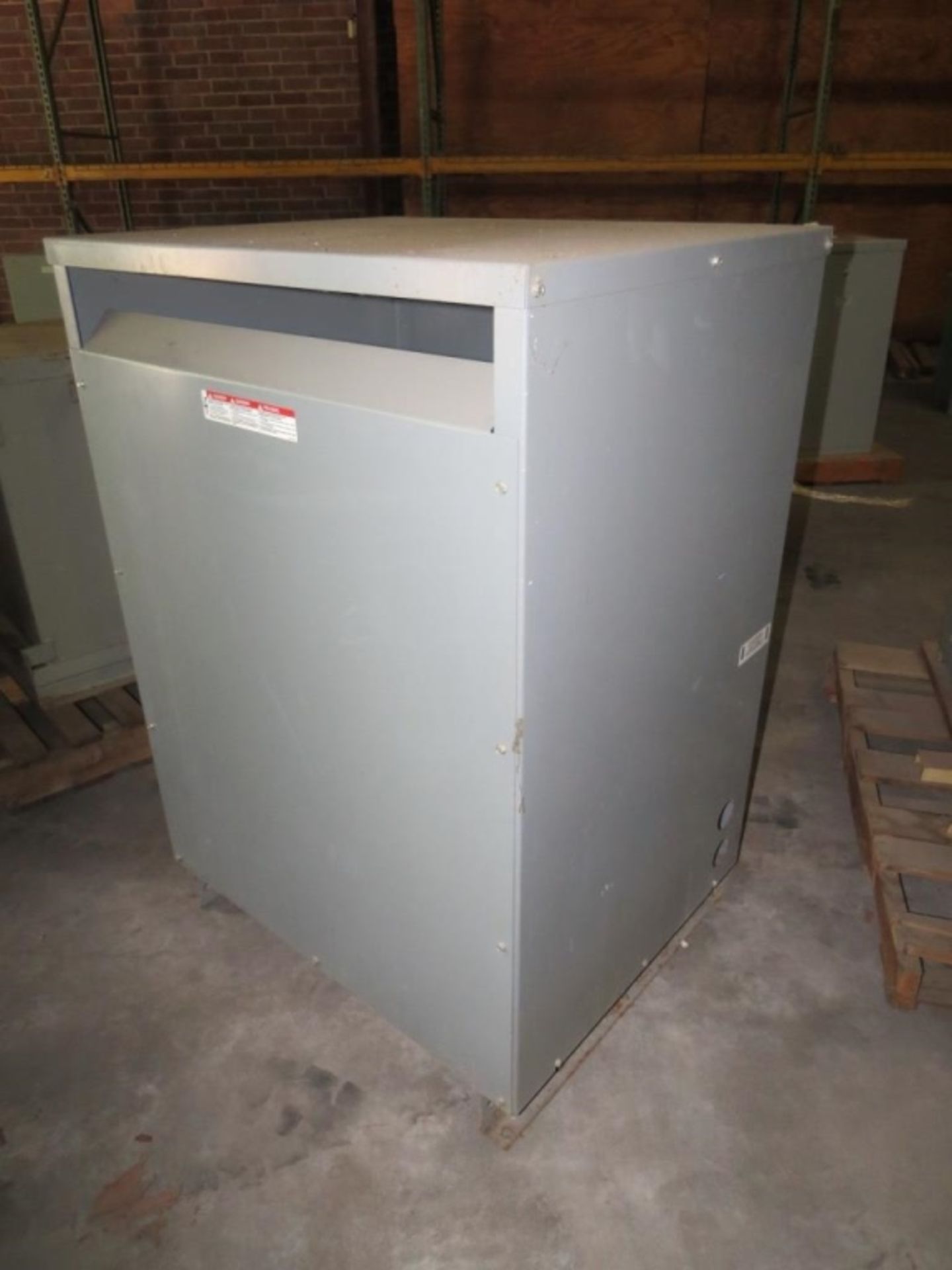 Square D 225 KVA Transformer- - Image 2 of 4