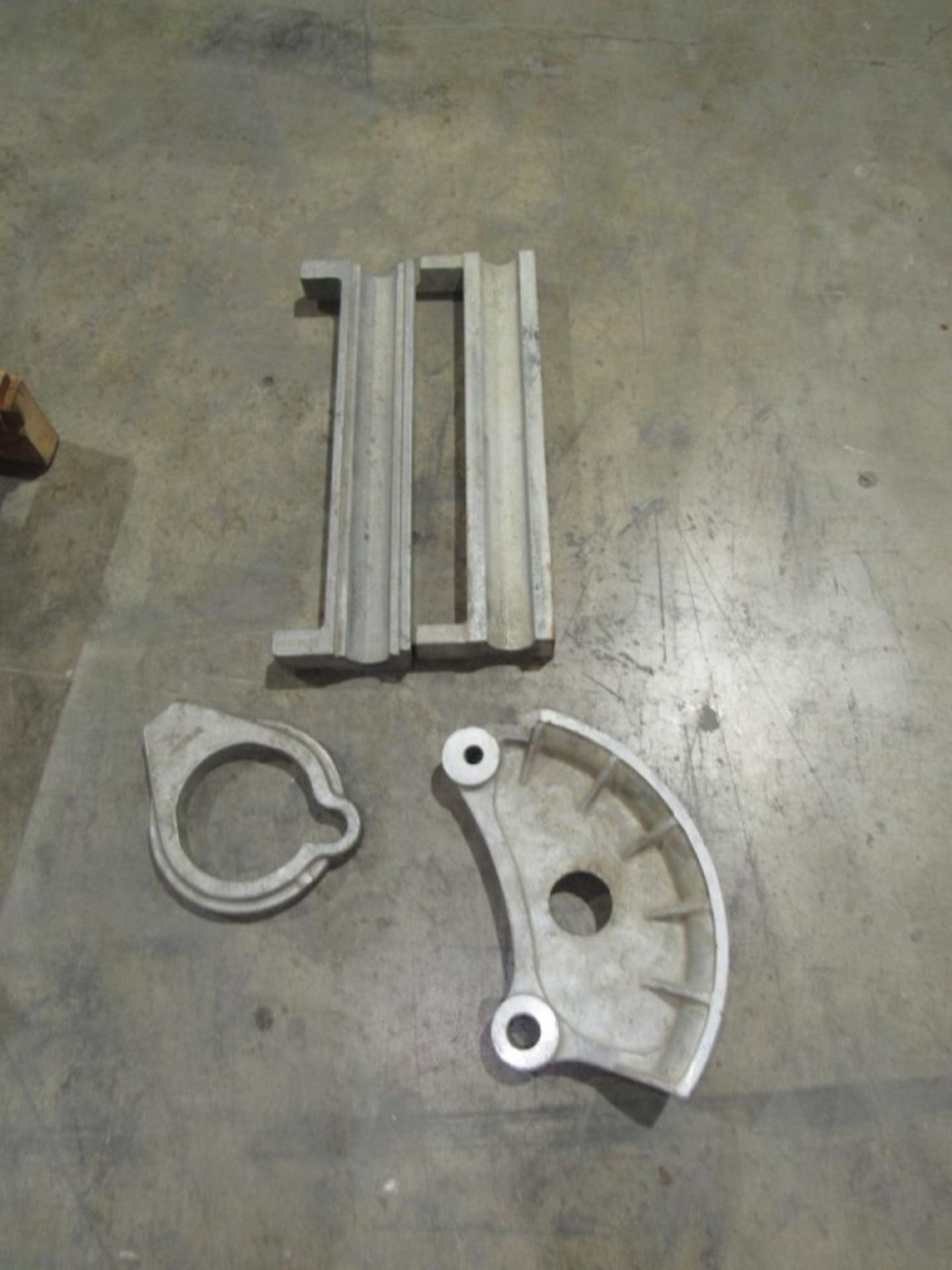 Bending V's, Reel, and Bender Frame- - Image 11 of 16