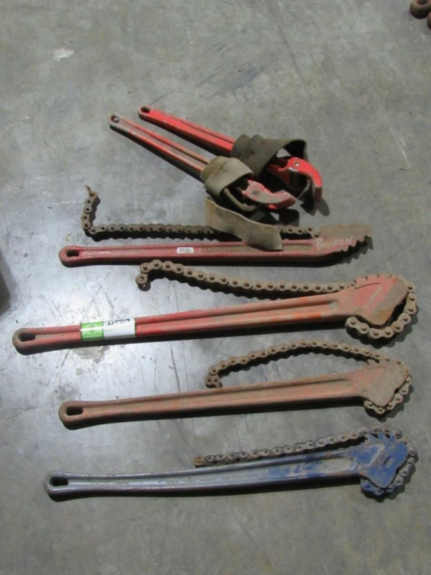 (qty - 4) Chain and Strap Wrenches-