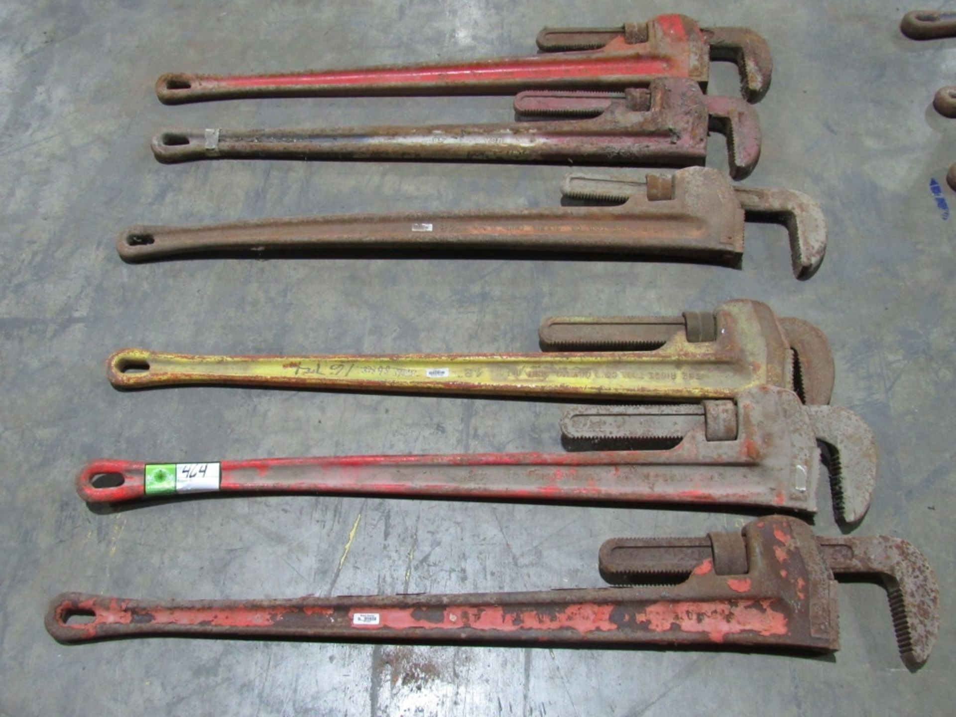(qty - 6) Pipe Wrenches-