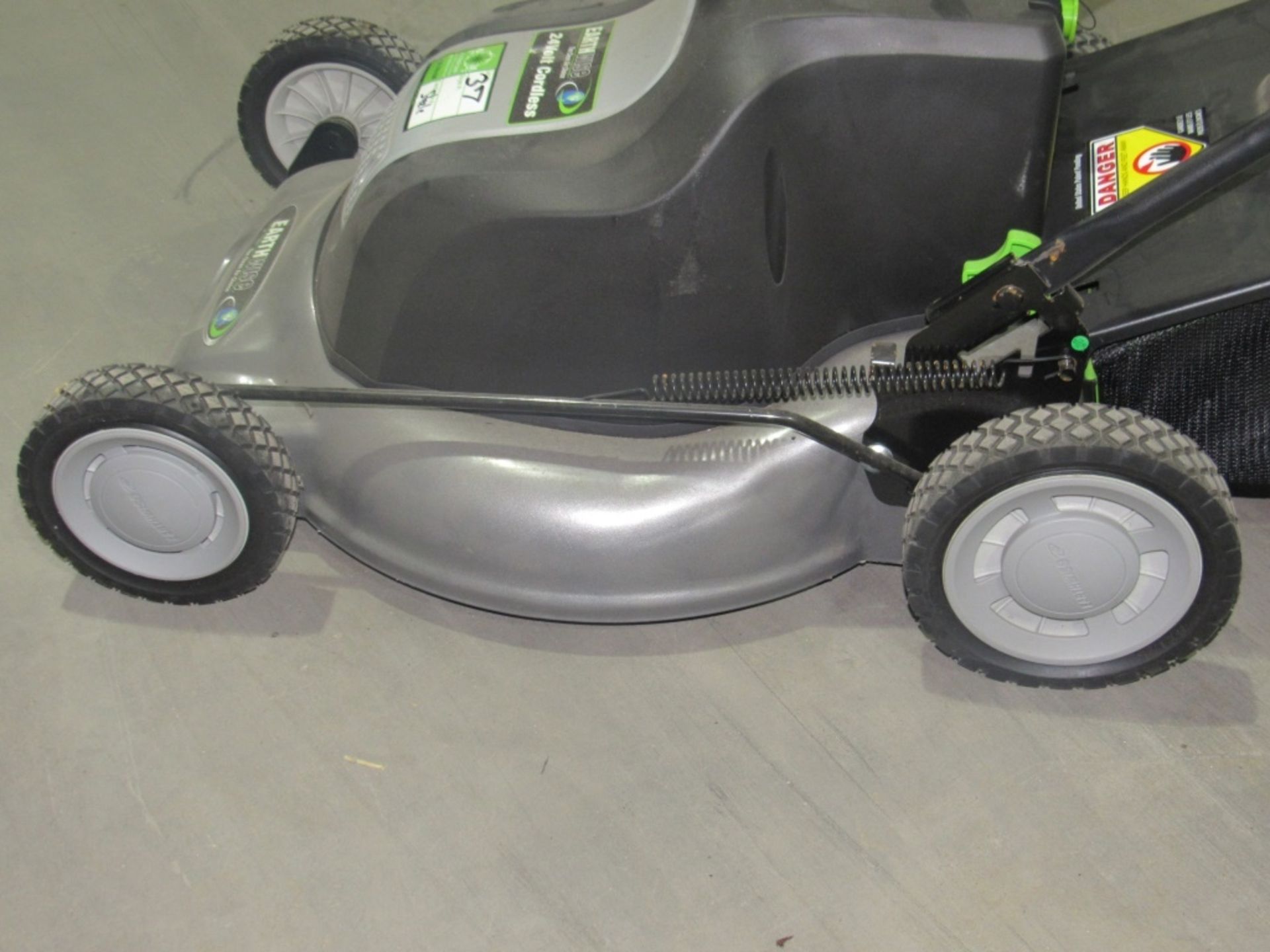 Electric Cordless Lawn Mower- - Image 8 of 22