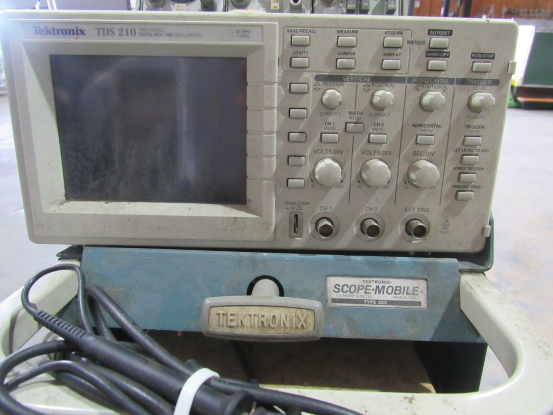 (qty - 2) Oscilloscope- - Image 7 of 15