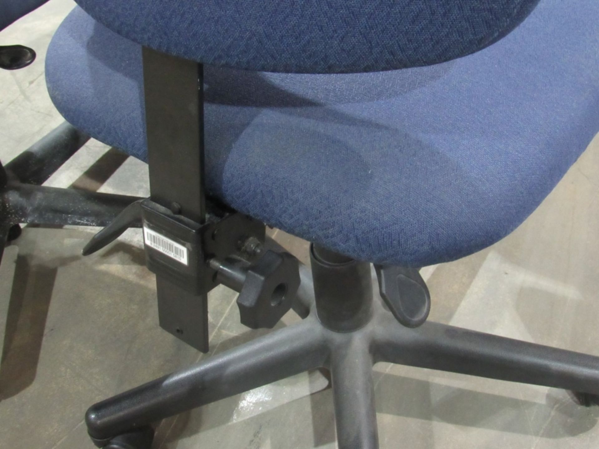 (7) Rolling Office Chairs- - Image 3 of 4