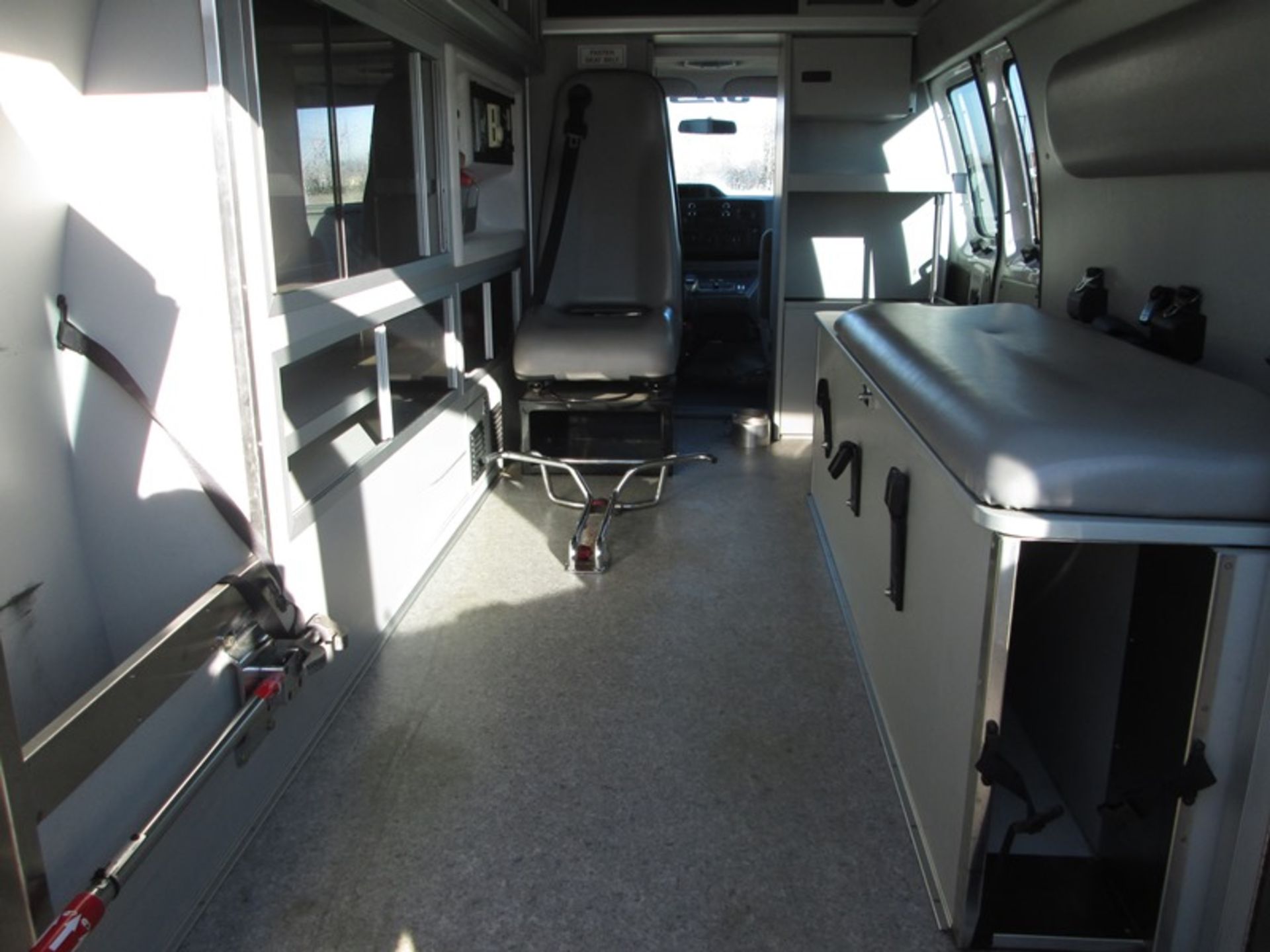 2010 FORD E350 DSL CRUSADER BY WHEEL COACH VIN #1FDSS3EP9DA32493 112,109 MILES UNIT #122 CRUSADER BY - Image 6 of 6