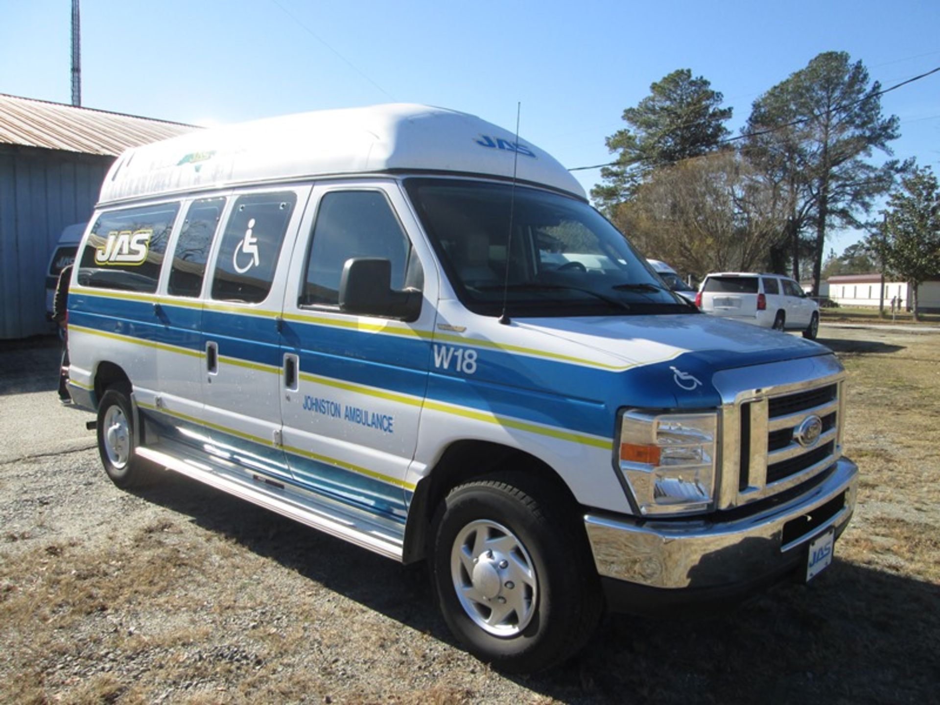 2010 FORD E250 WHEEL CHAIR AEV VIN #1FTNE2EW8ADA86362 212,308 MILES UNIT #W-18 AEV VIN # - Image 2 of 6