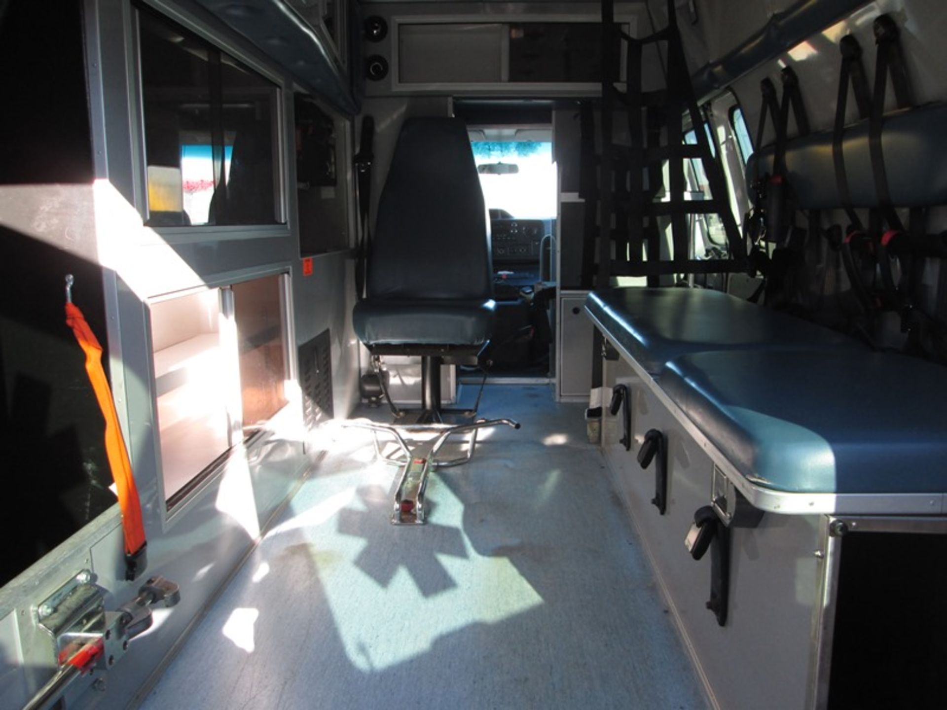 2010 FORD E350 DSL AEV INDUSTRIES VIN #1FDSS3EP3ADA15379 346,075 MILES UNIT #145 AEV INDUSTRIES - Image 6 of 6