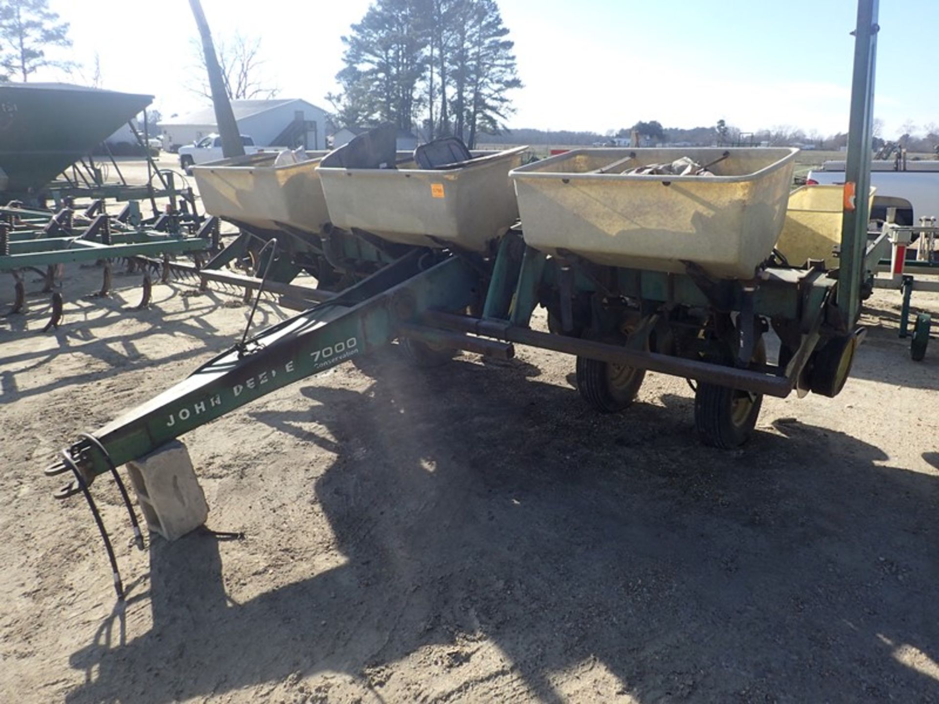 JD 7000 planter 6 row 30 inch