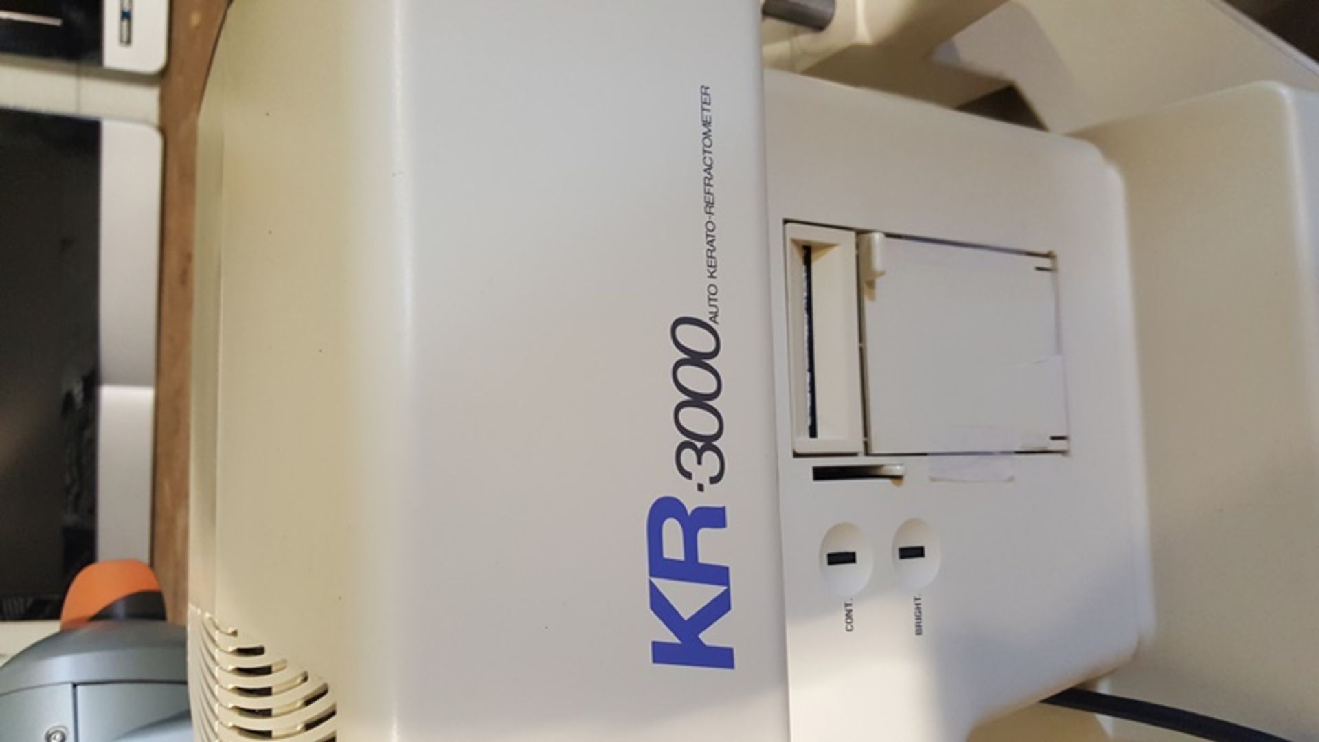 Top Con KR-3000 Auto-Kerato-Refractometer ser# KA2360ser# KA2360 - Image 2 of 3