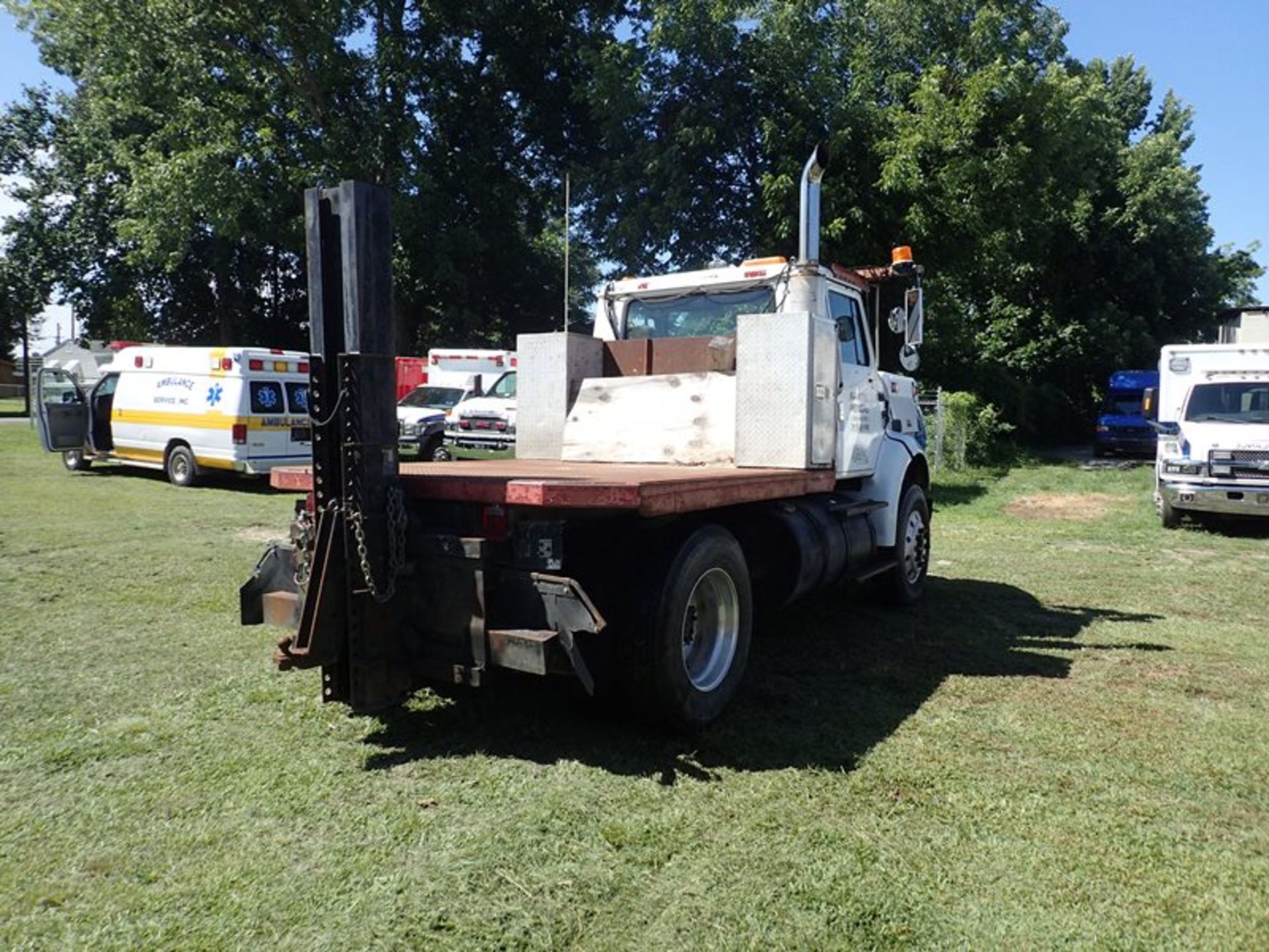 1991 International mobile home mover dsl vin #1HSHBBEN3MH380933 483,426 mileage - Image 3 of 5