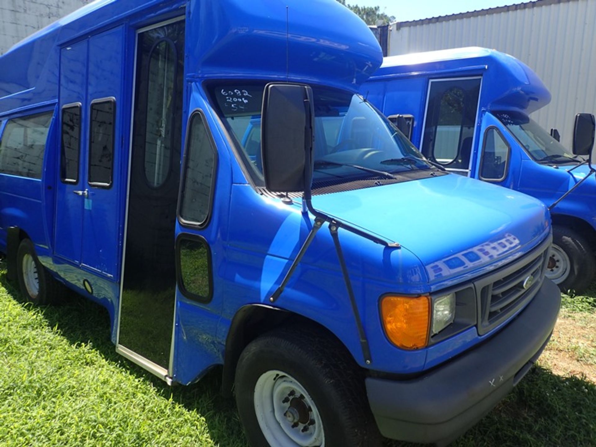 2006 Ford E350 Wheelchair Van 6.0L dsl vin #1FTSS34P66HB24635 213,264 miles - Image 2 of 6