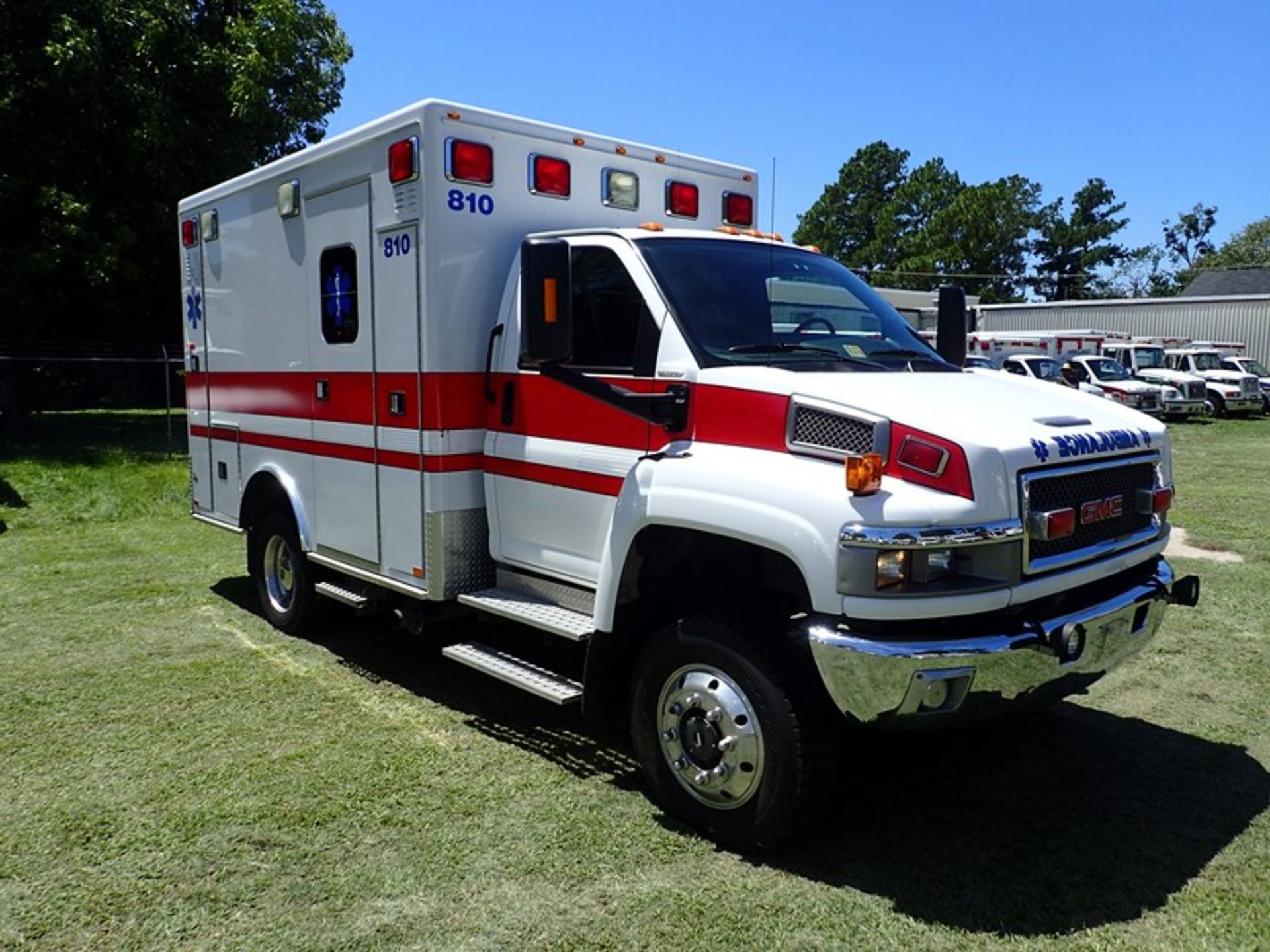 2005 GMC 4500 Type I Amb Duramax AEV body vin #1GDE4C3265F504366 106,993 miles - Image 2 of 7