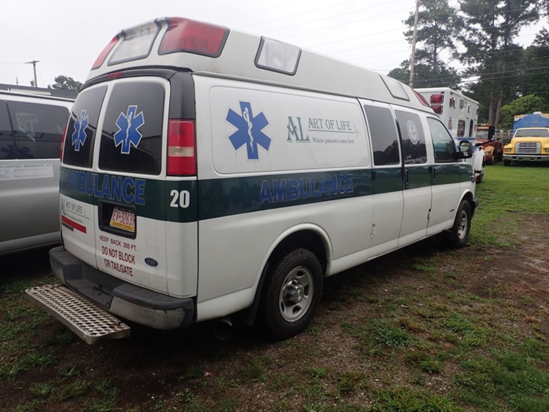 2008 Chevy Ambulance vin #1GCHG396881107248 - Image 3 of 6