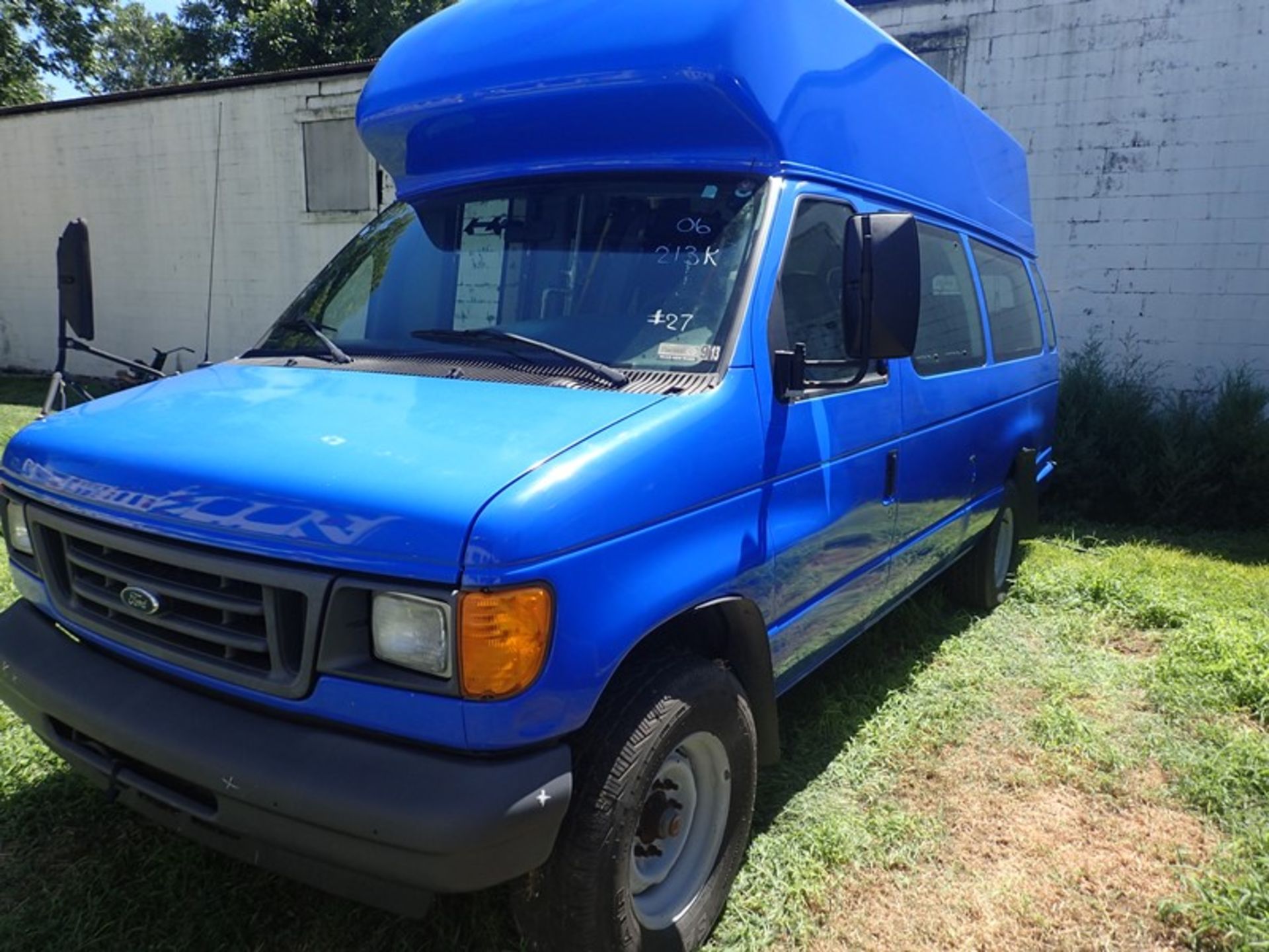 2006 Ford E350 Wheelchair Van 6.0L dsl vin #1FTSS34P66HB24635 213,264 miles