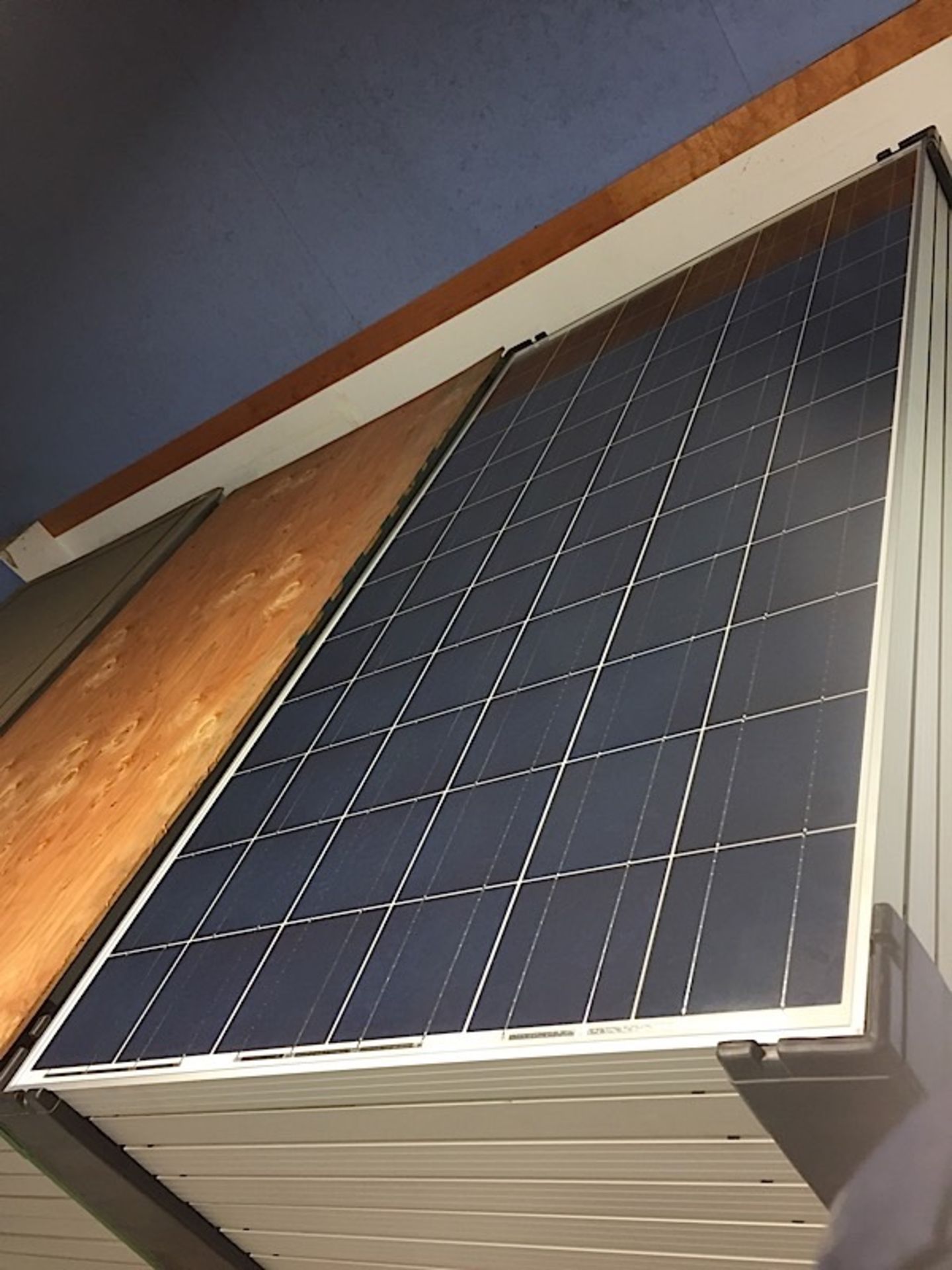 LOT OF (20) 295 WATT SOLAR PANELS - (BIDDING IS PER PANEL MULTIPLIED BY 20)