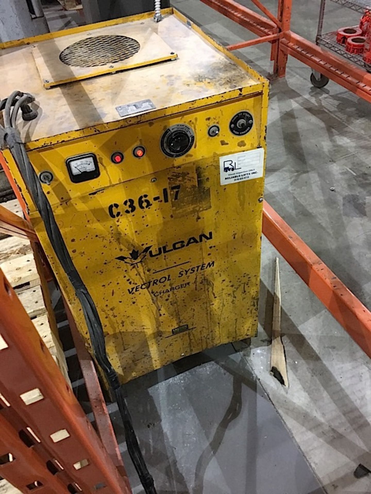 CROWN REACH FORKLIFT WITH 36 VOLT CHARGER - Image 5 of 5