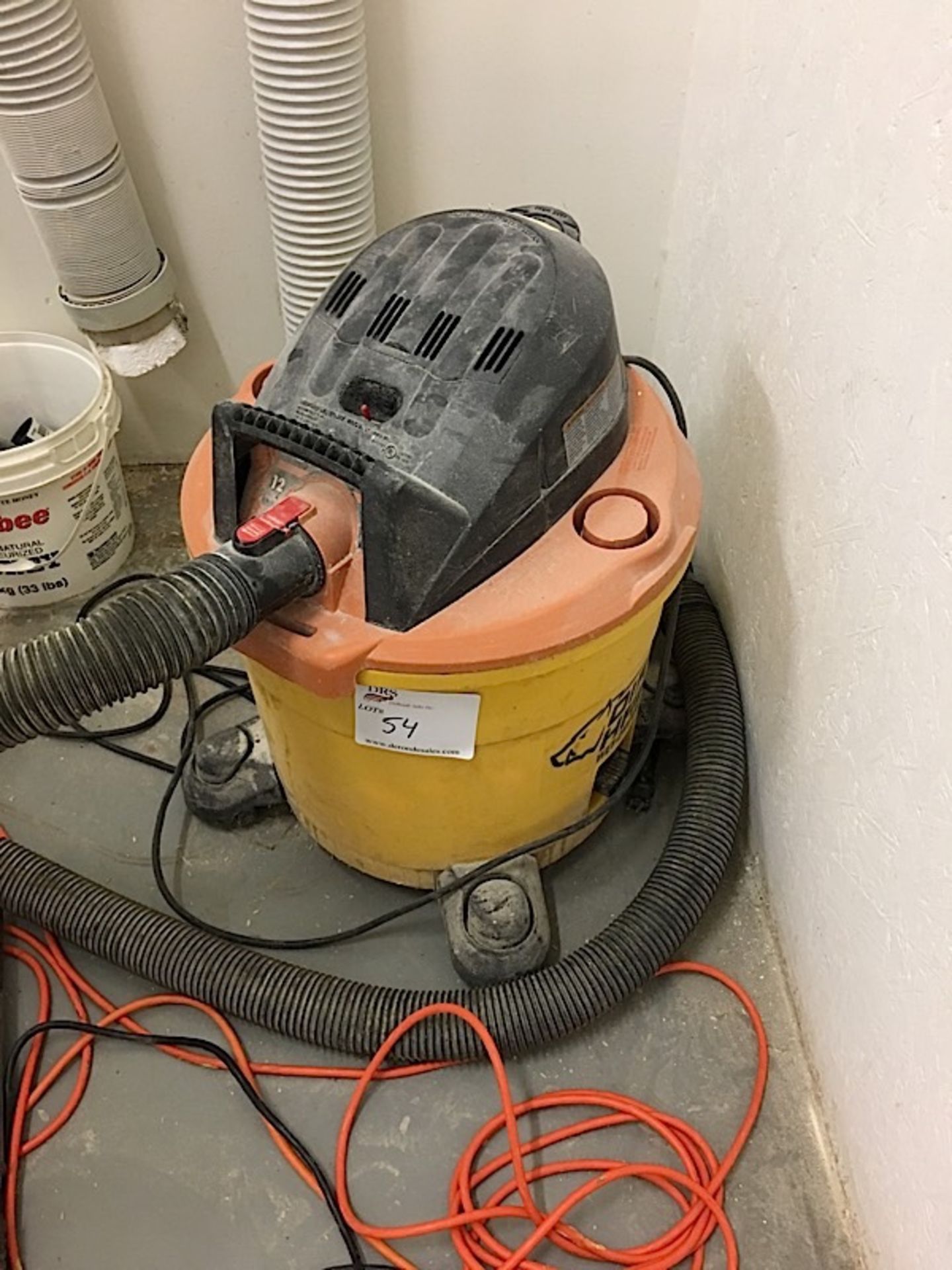 SHOP VACUUM