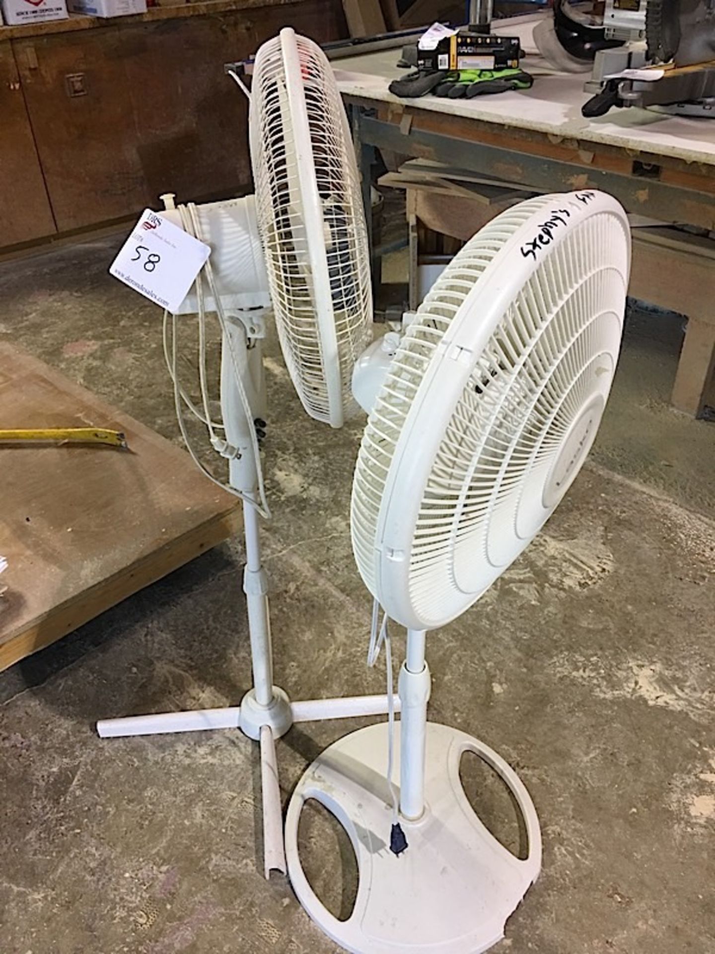 LOT OF 2 FANS