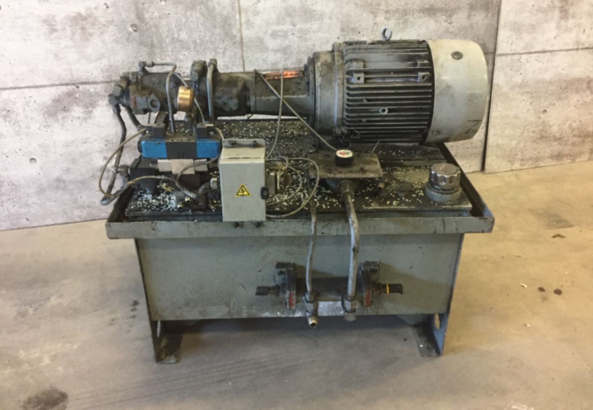 BROOK HASSEN HYDRAULIC PUMP, CAT NO. 2425212-02, TYPE TEFC, MOTOR BERENDSEN FLUID POWEE, SYSTEM #T96