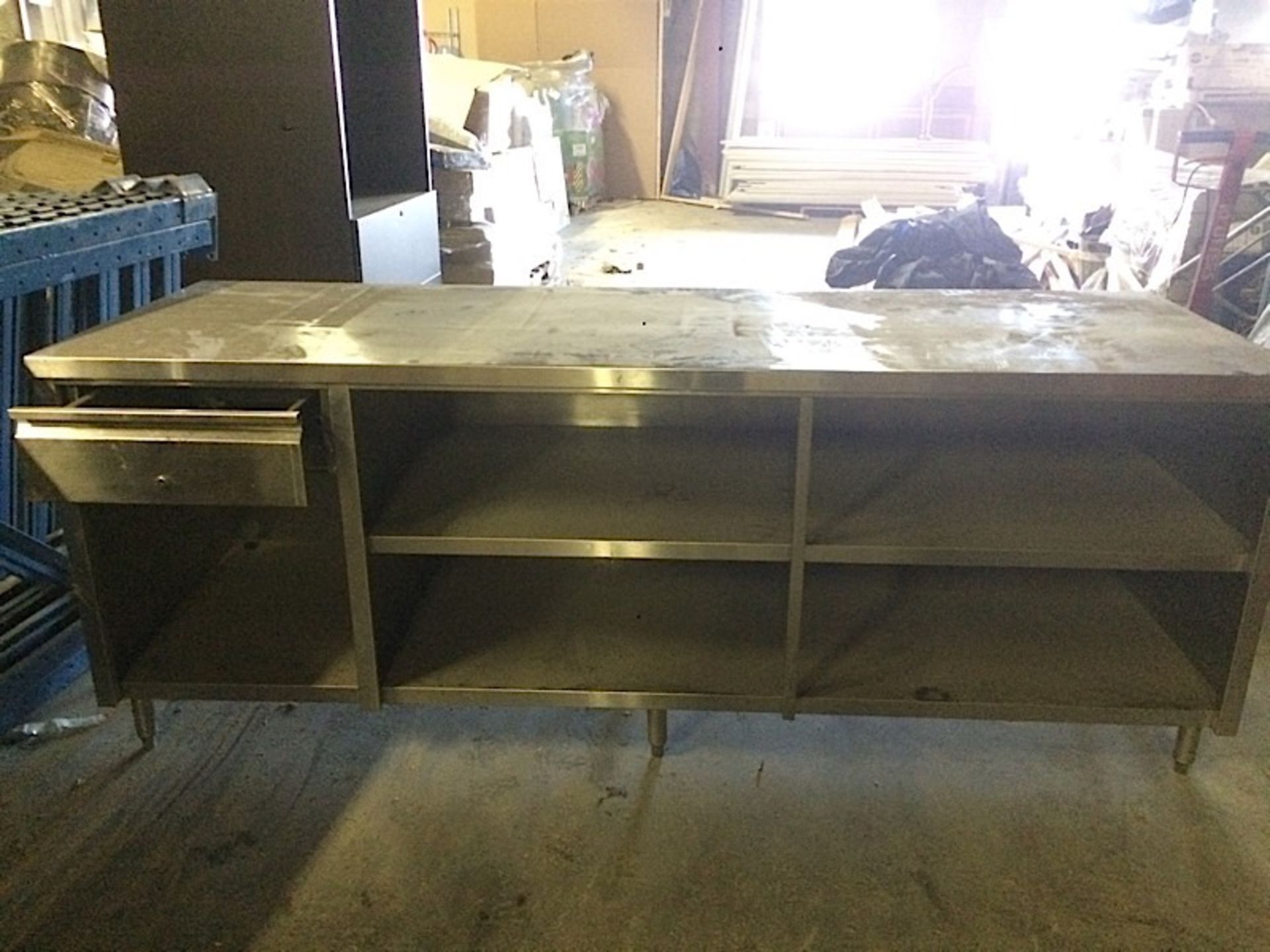 STAINLESS STEEL COUNTER