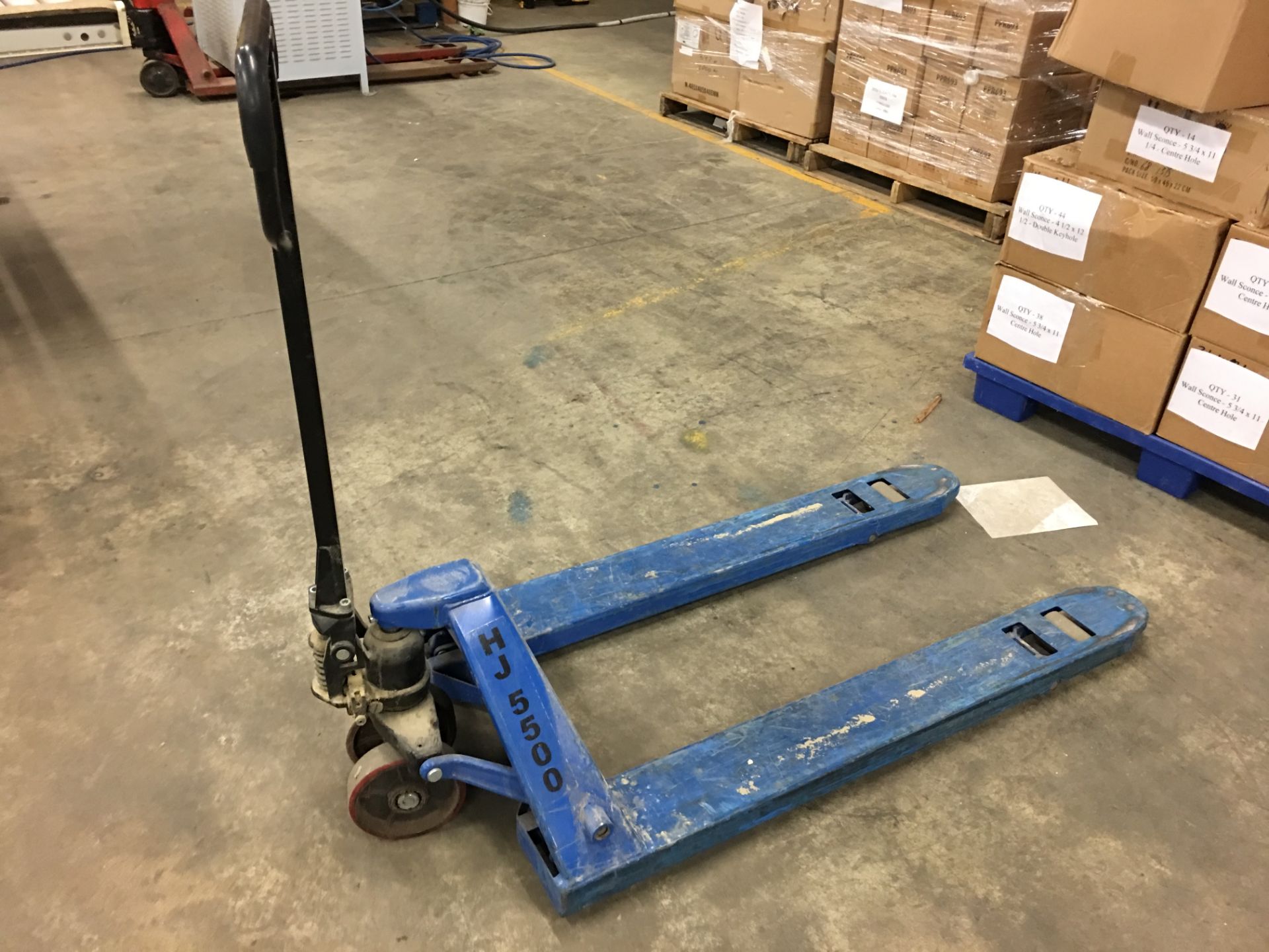 PALLET TRUCK