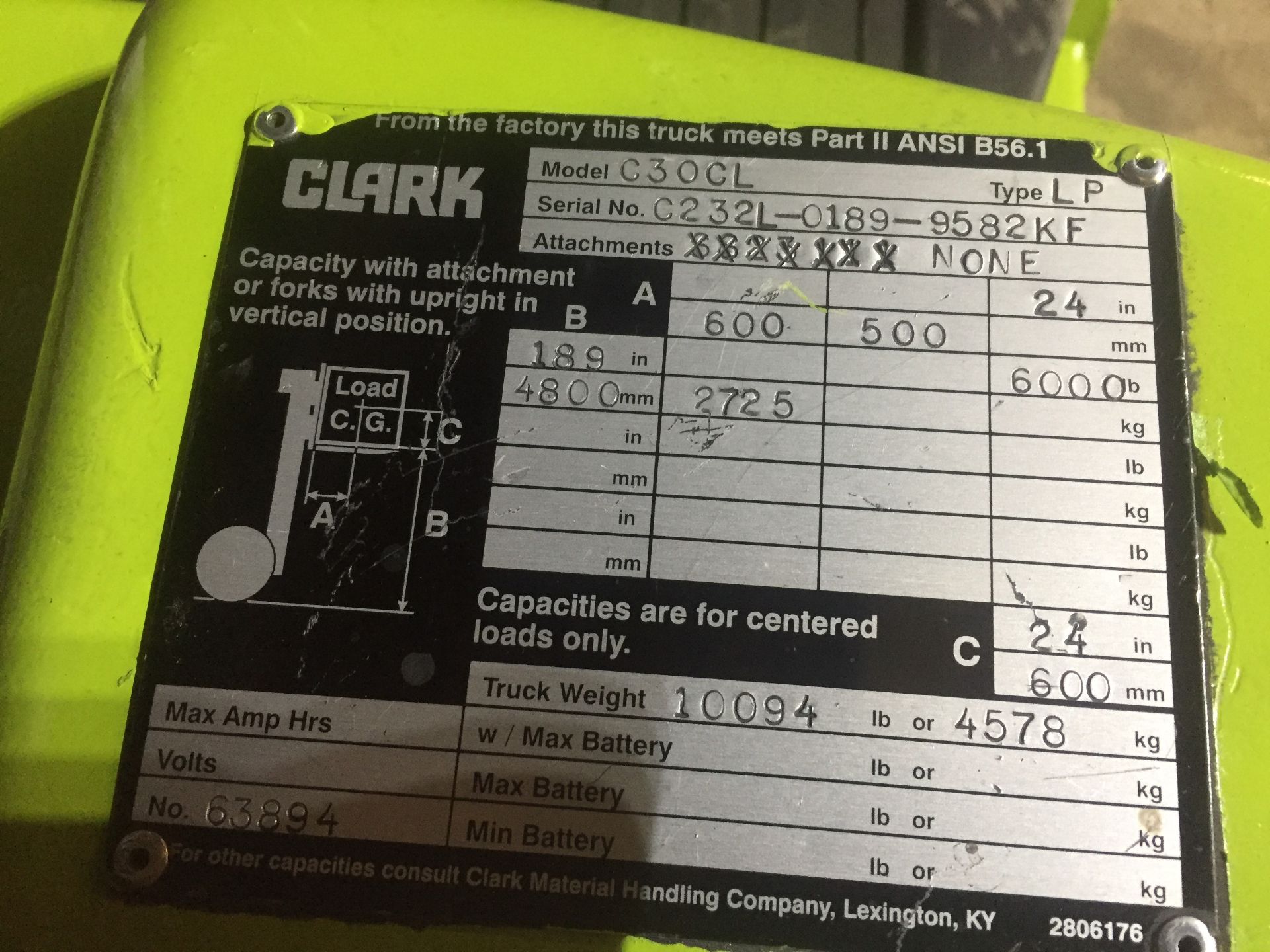 CLARK (MODEL #C30CL) 6000LBS LP 2 STAGE FORKLIFT - SERIAL #C232L-0189-9582KF - Image 4 of 6