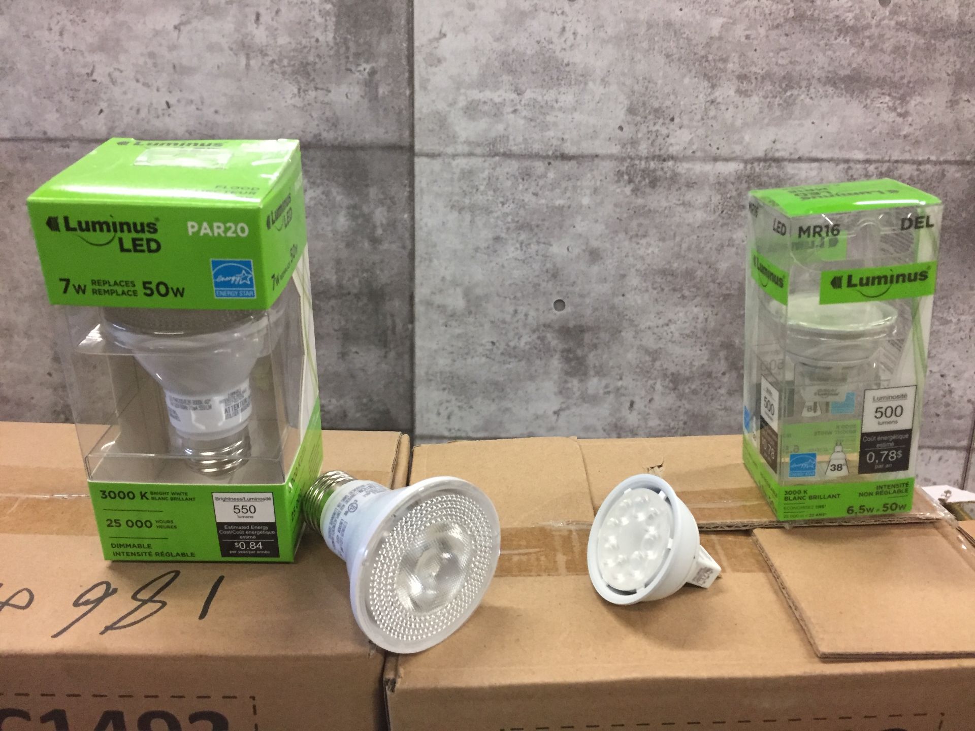 LUMINUS LED PARZO BULBS - VARIOUS MODELS (BIDDING IS PER LIGHT, MULTIPLIED BY QTY)