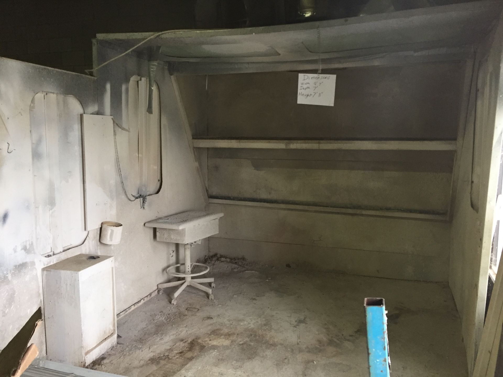 SPRAY BOOTH (DIMENSIONS: WIDTH 9' 7", DEPTH 7', HEIGHT 7' 11") (A $400 FEE WILL BE ADDED TO