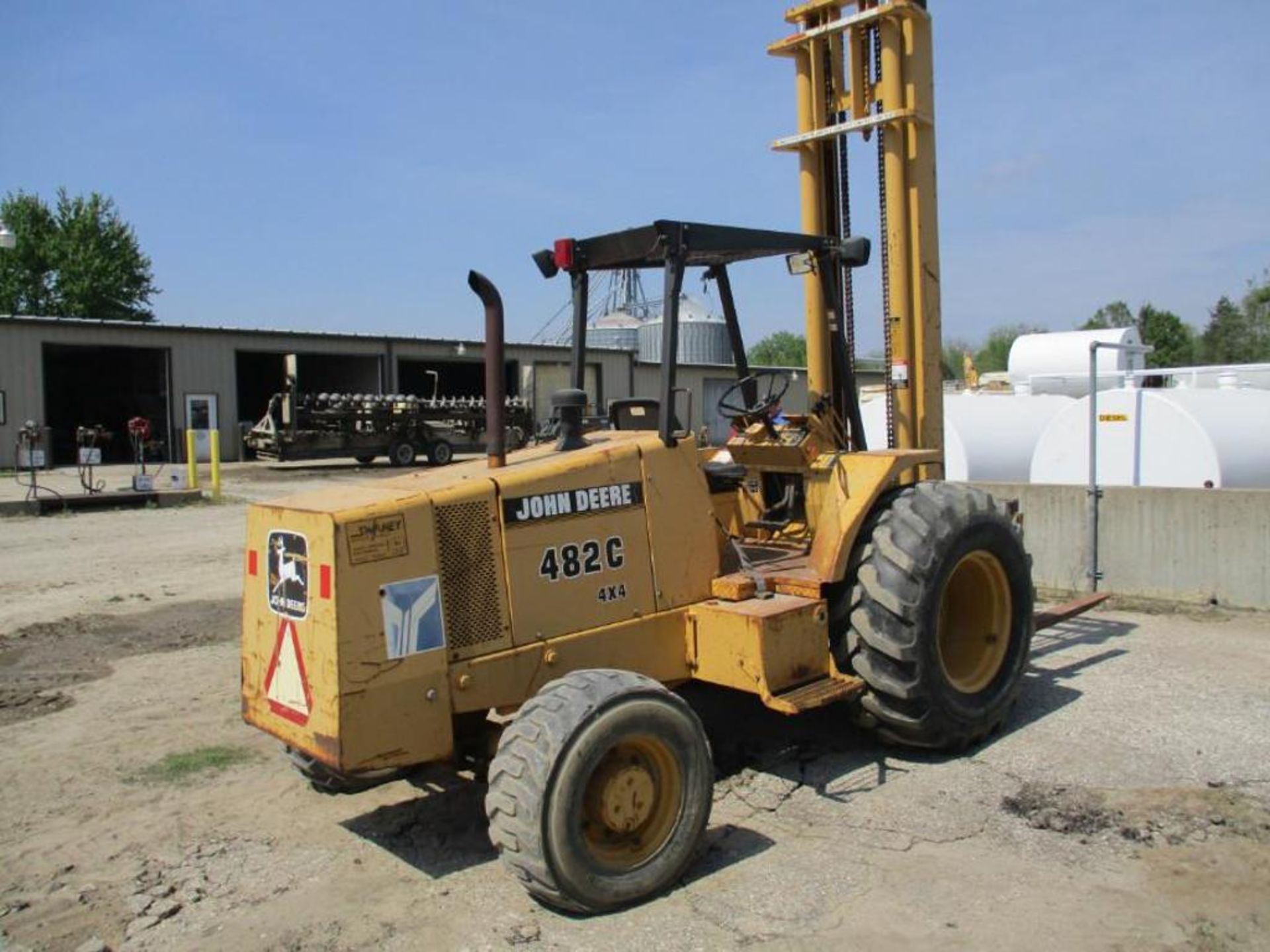 John Deere Forklift - Image 4 of 15