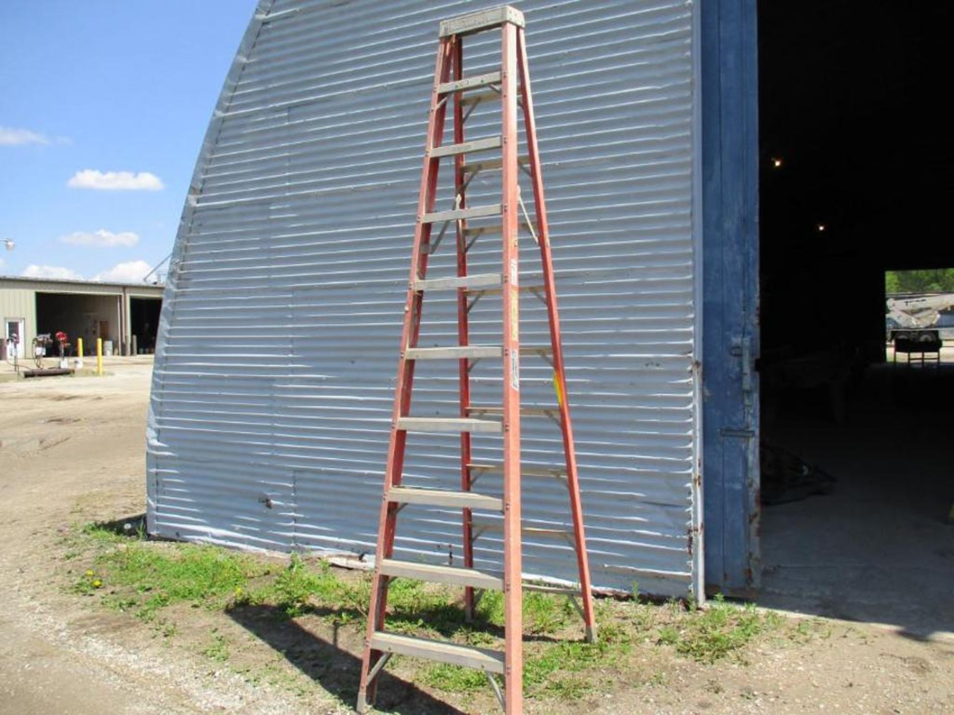 Ladder - Image 2 of 4