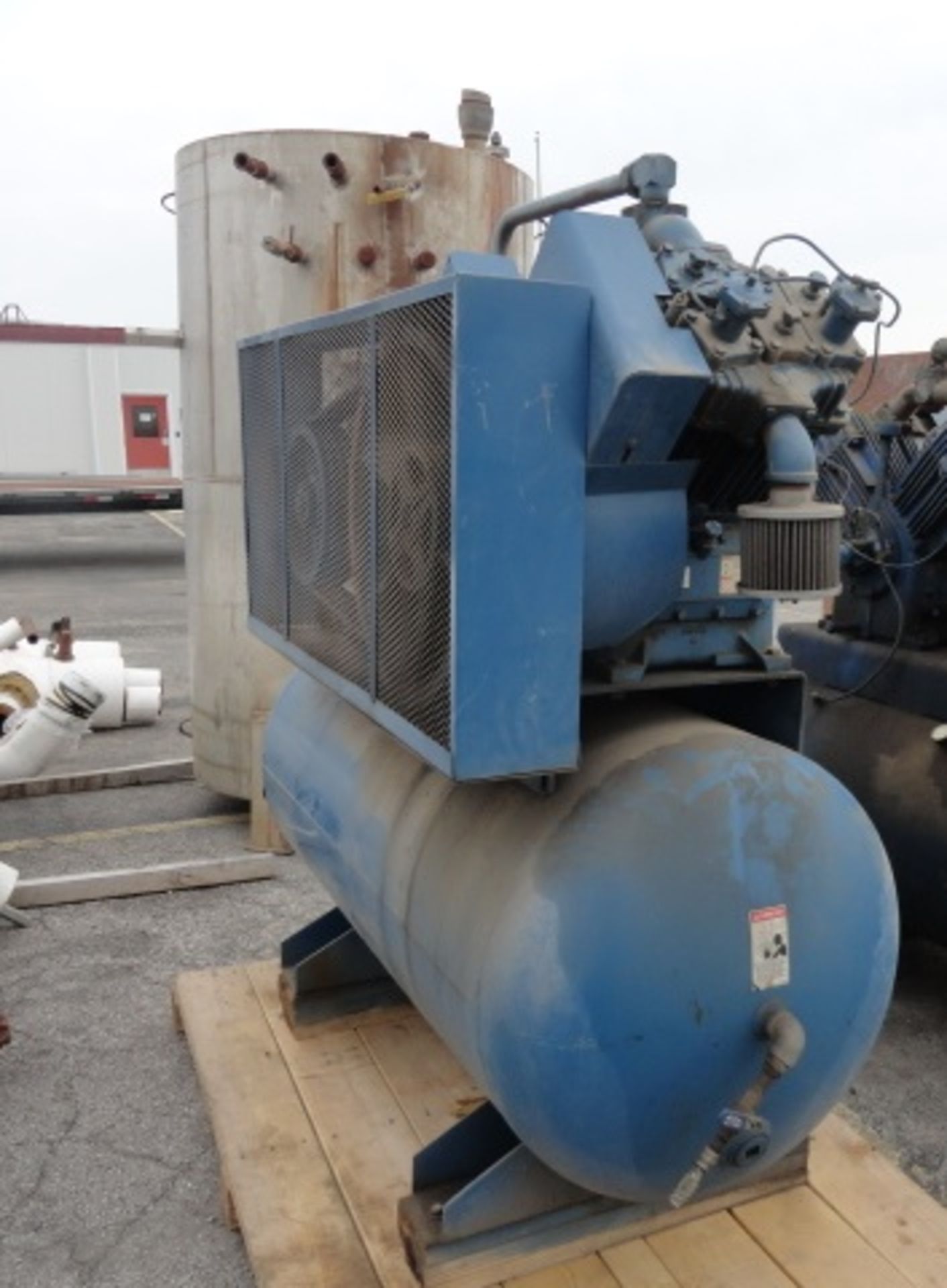 QUINCY AIR COMPRESSOR, 25 HP BELT DRIVE. MD# 5120. SN: 6049792. - Image 3 of 3